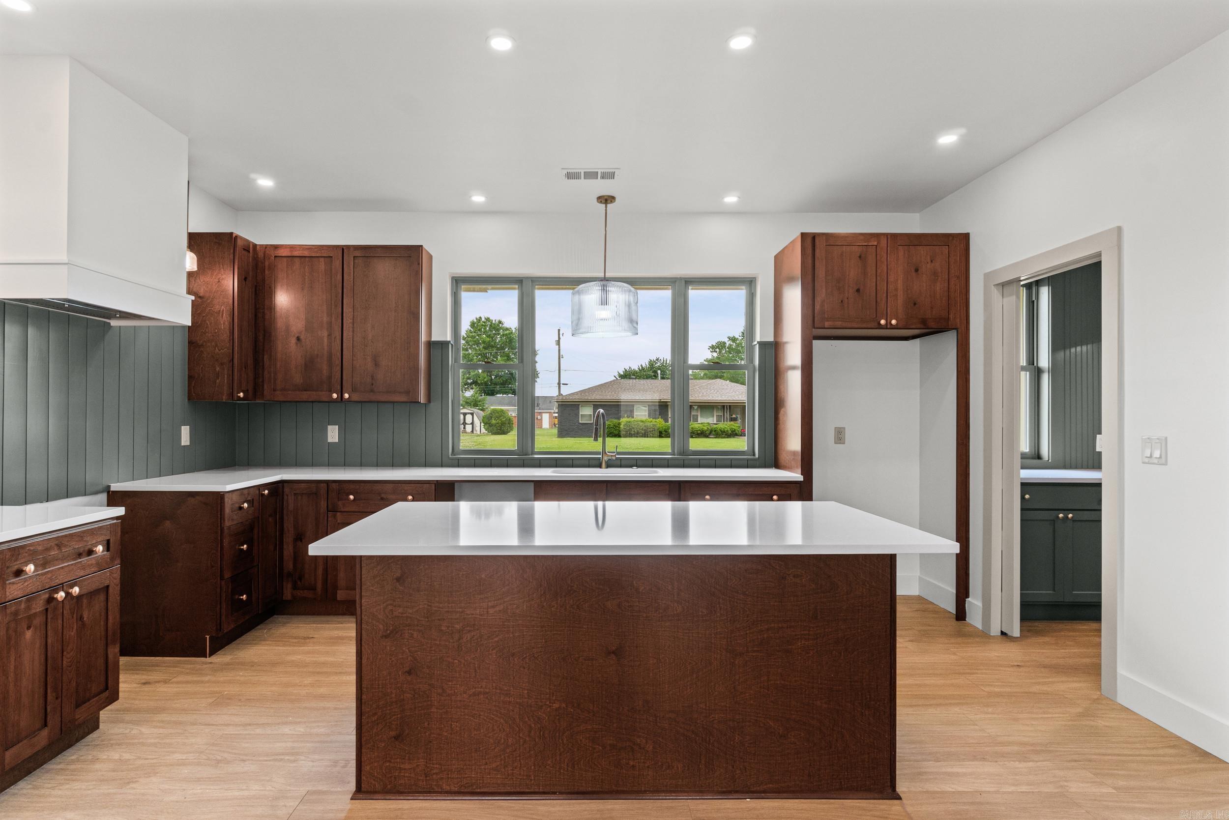 1023 E Languille  Wynne, AR