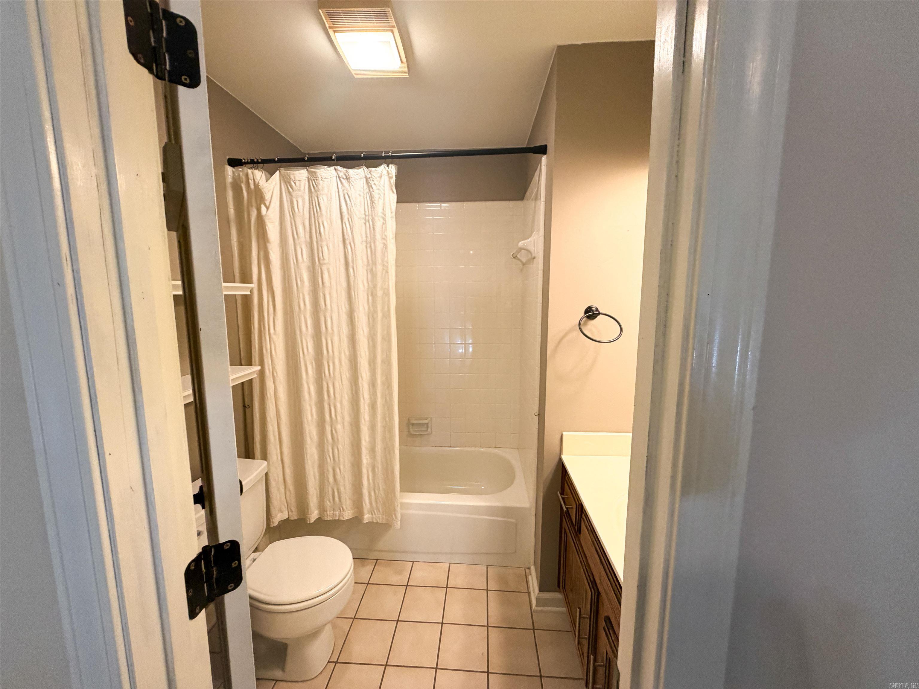 5711 Red Bud Lane  Little Rock, AR