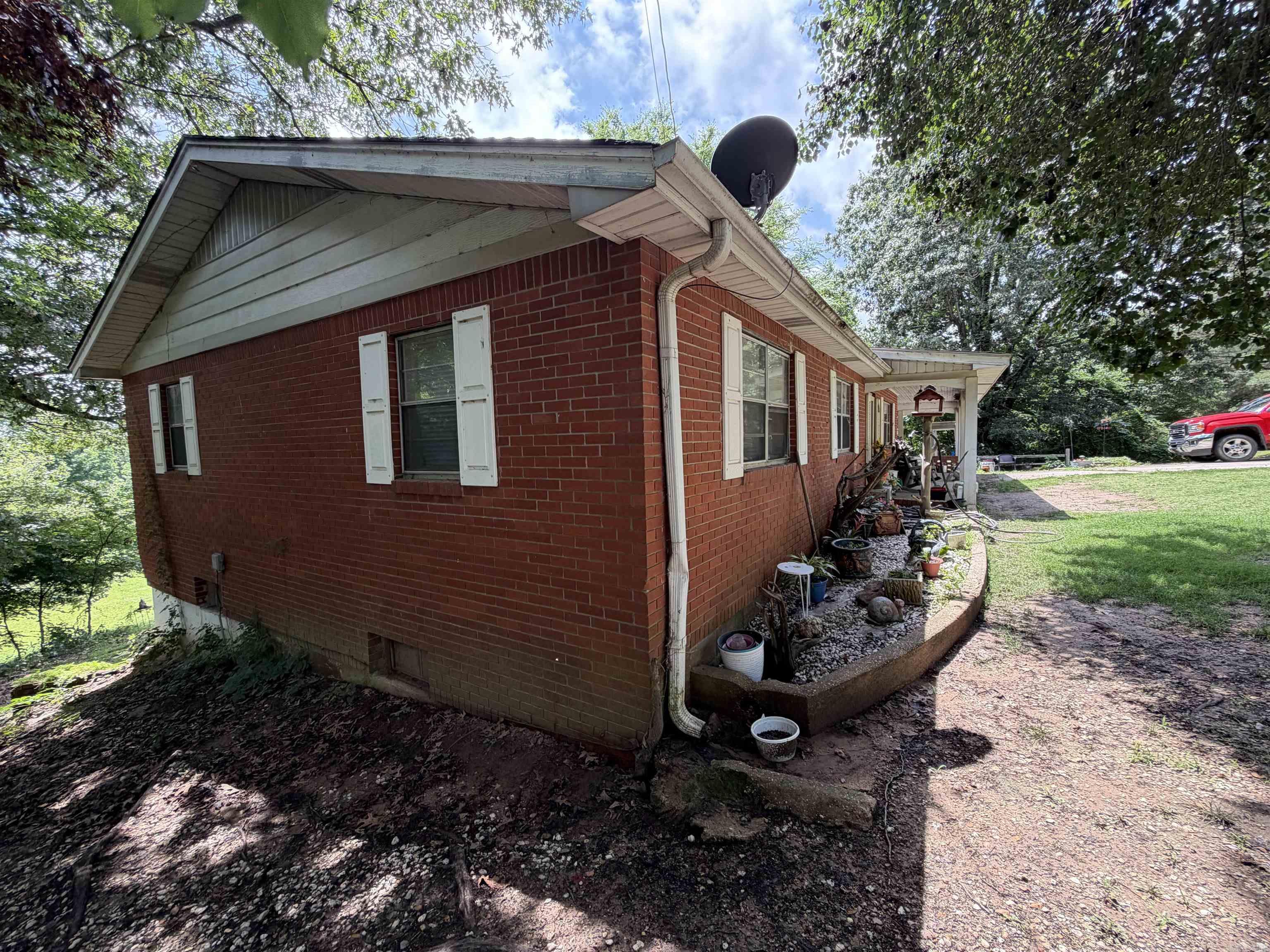 1700 S 12th  Piggott, AR