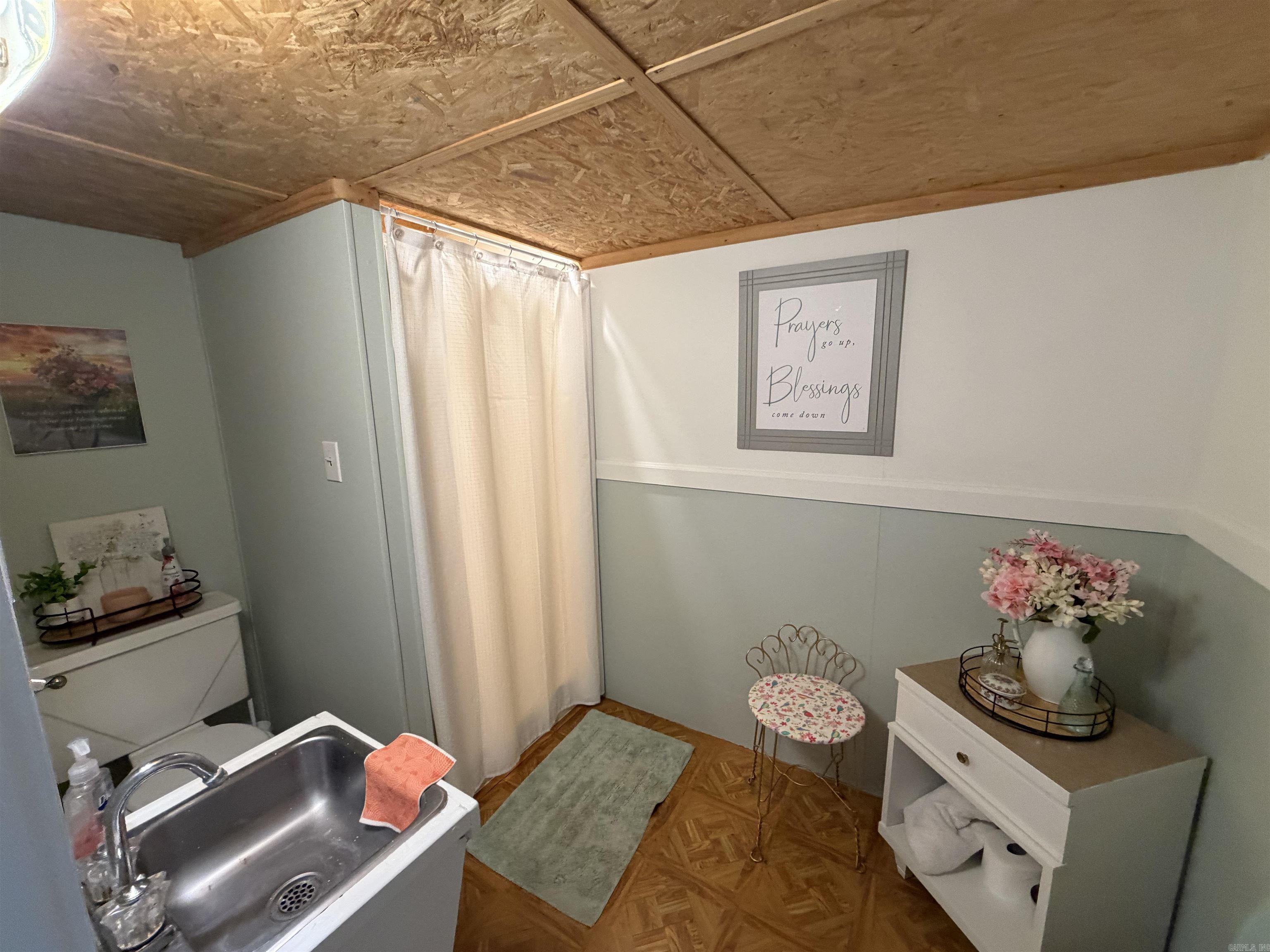 1700 S 12th  Piggott, AR