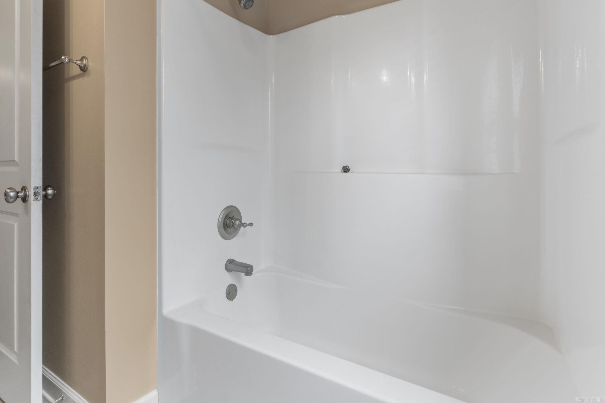 8406 Wolf Creek  Sherwood, AR