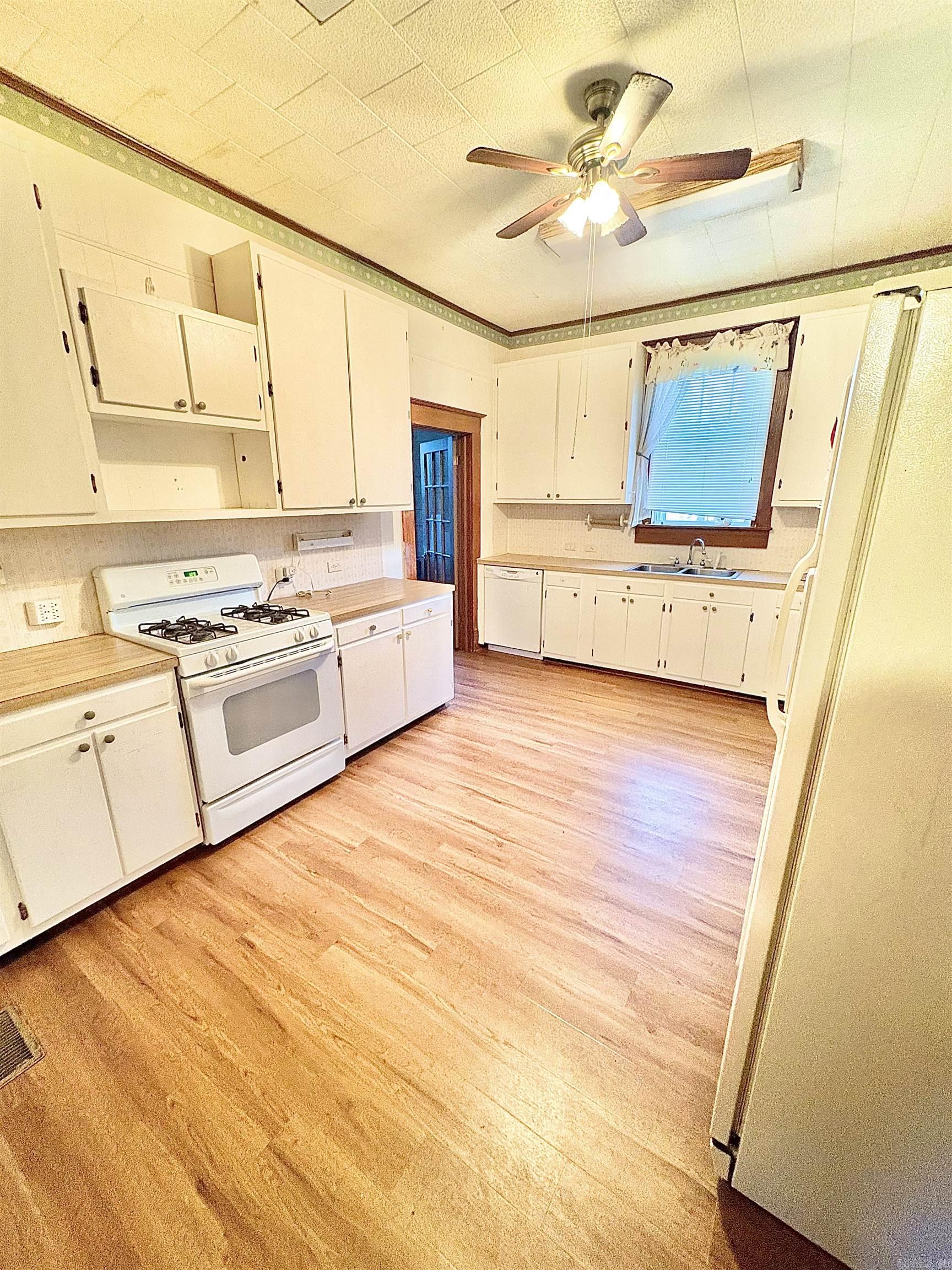 410 S Trotter  Dermott, AR