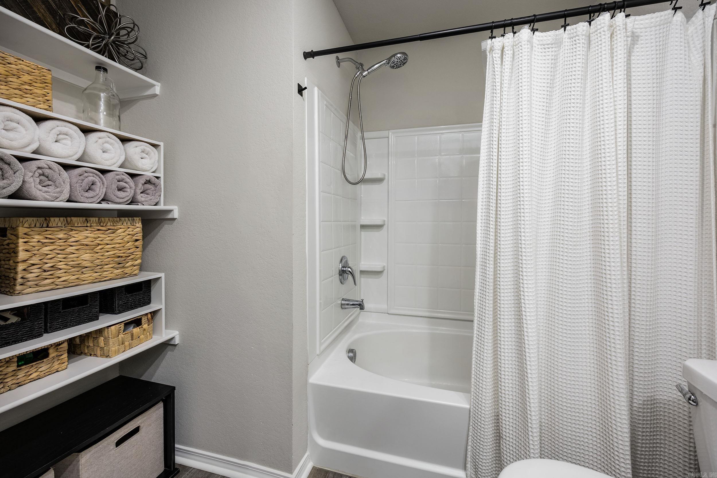 5049 Windflower Cv  Alexander, AR