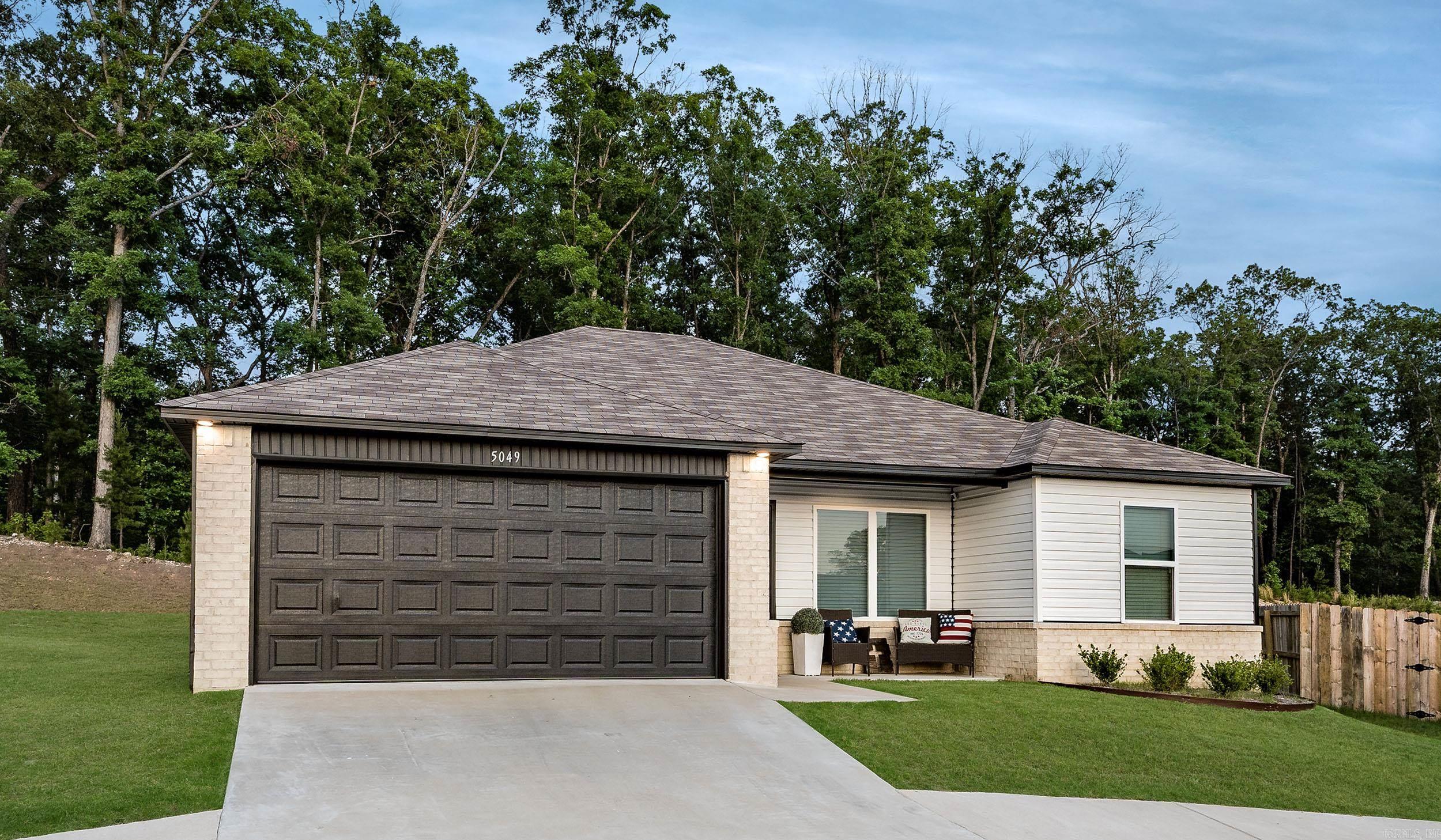 5049 Windflower Cv  Alexander, AR