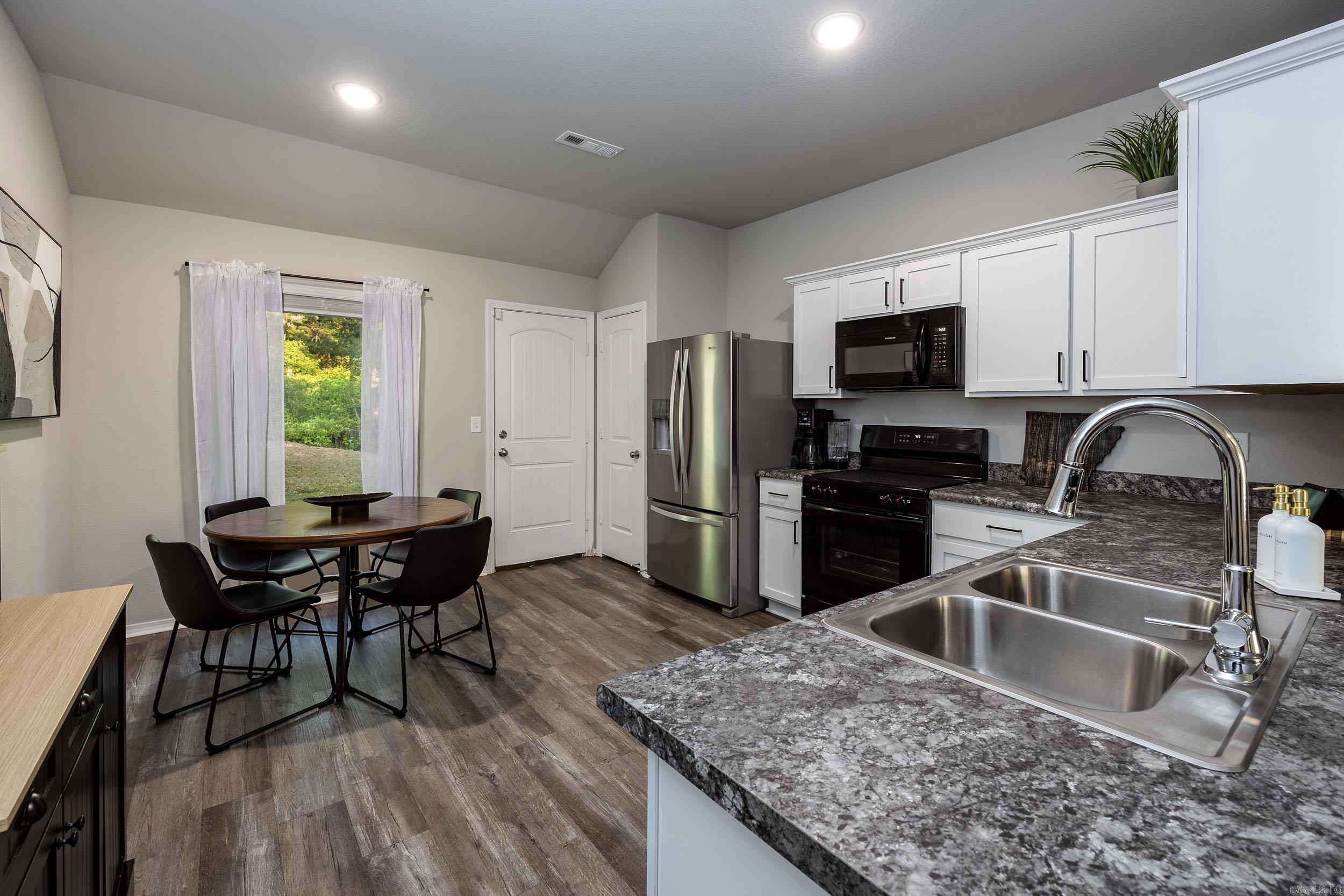 5049 Windflower Cv  Alexander, AR