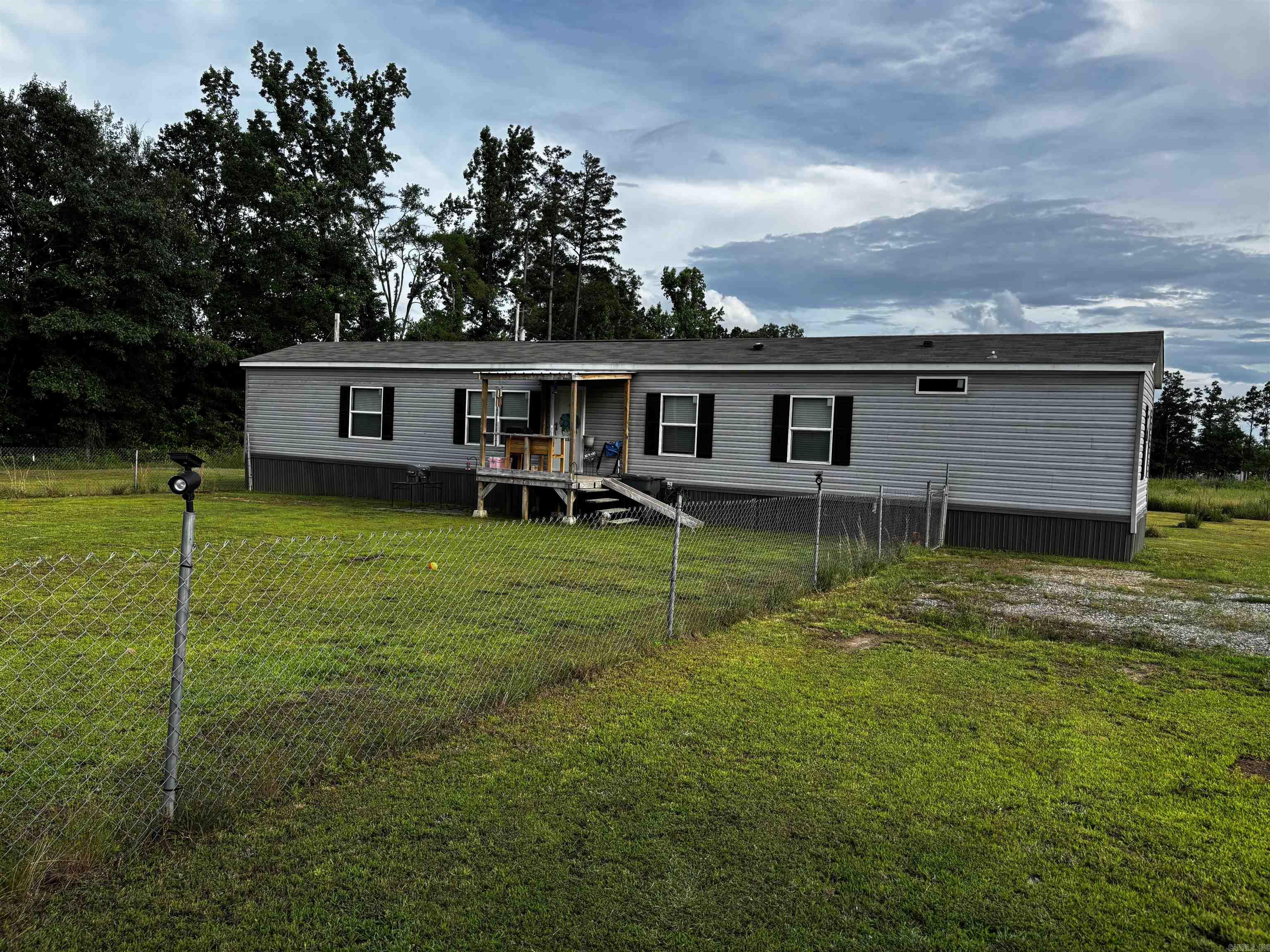 6595 Goodfellow  Star City, AR