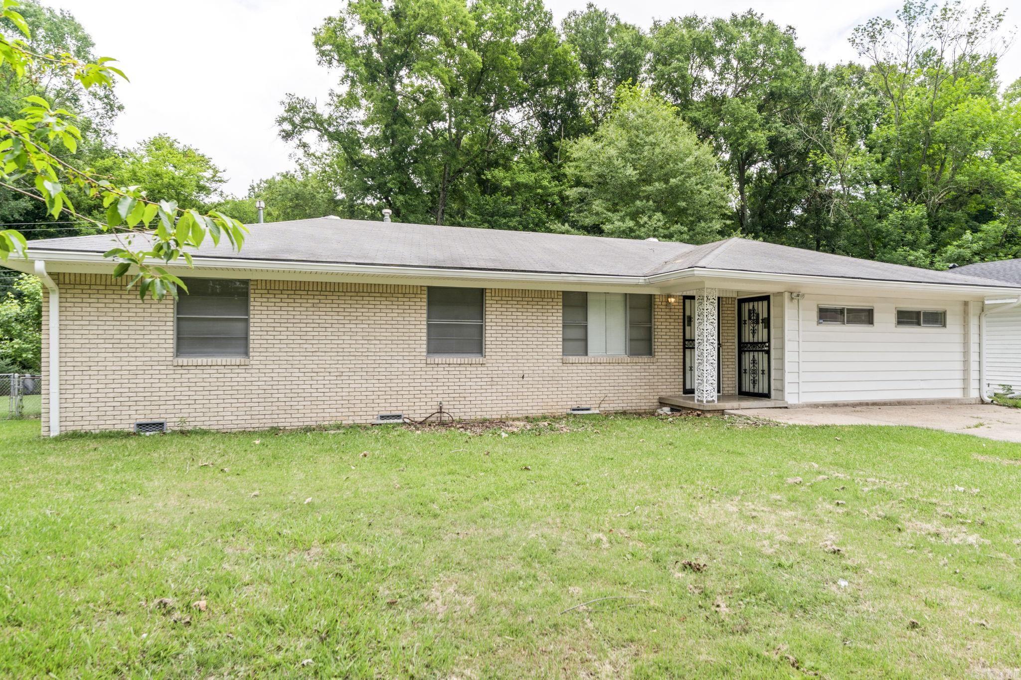 7801 McDaniel  Little Rock, AR