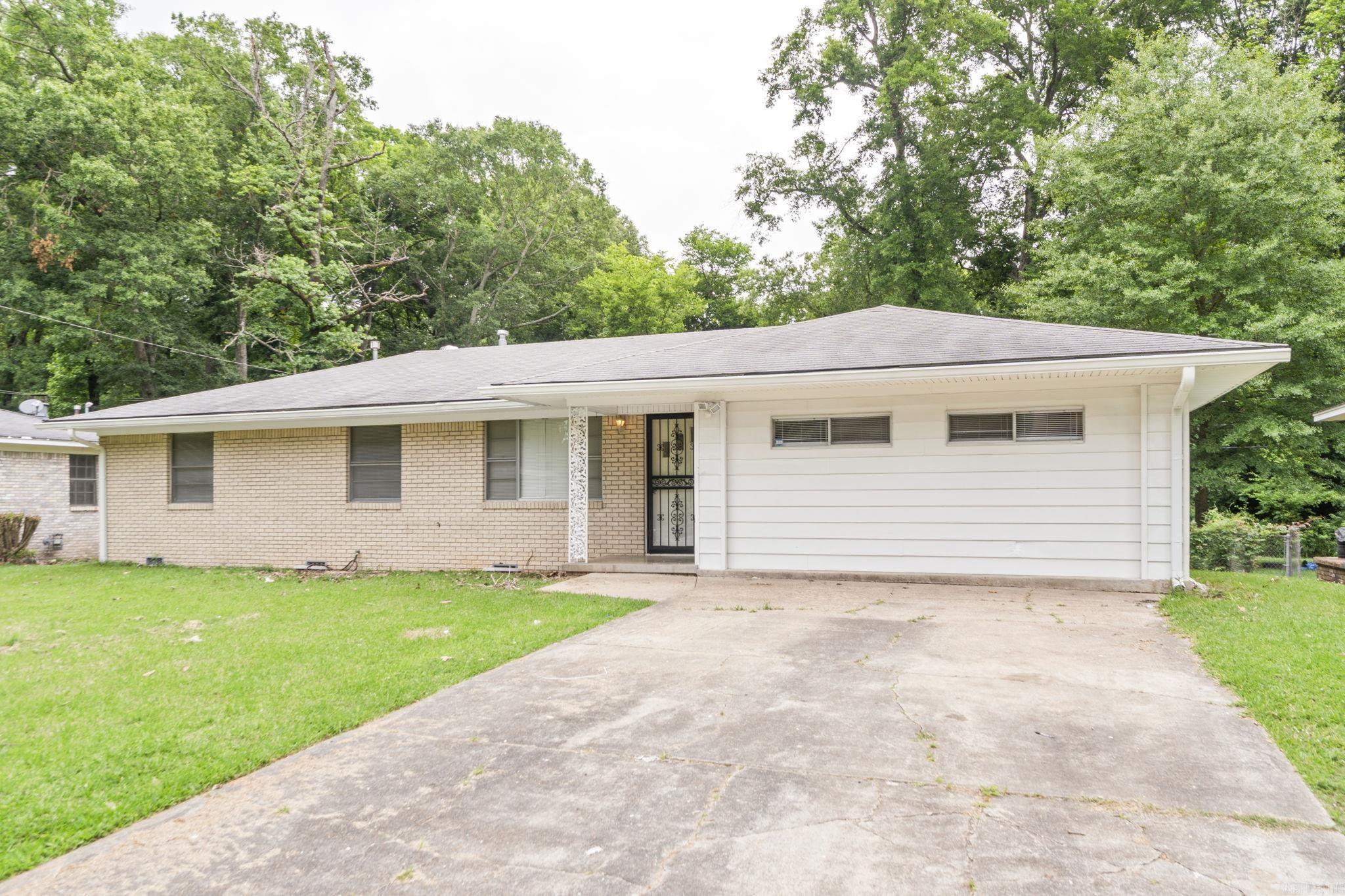 7801 McDaniel  Little Rock, AR