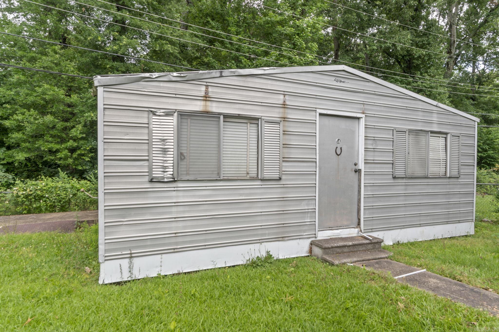7801 McDaniel  Little Rock, AR