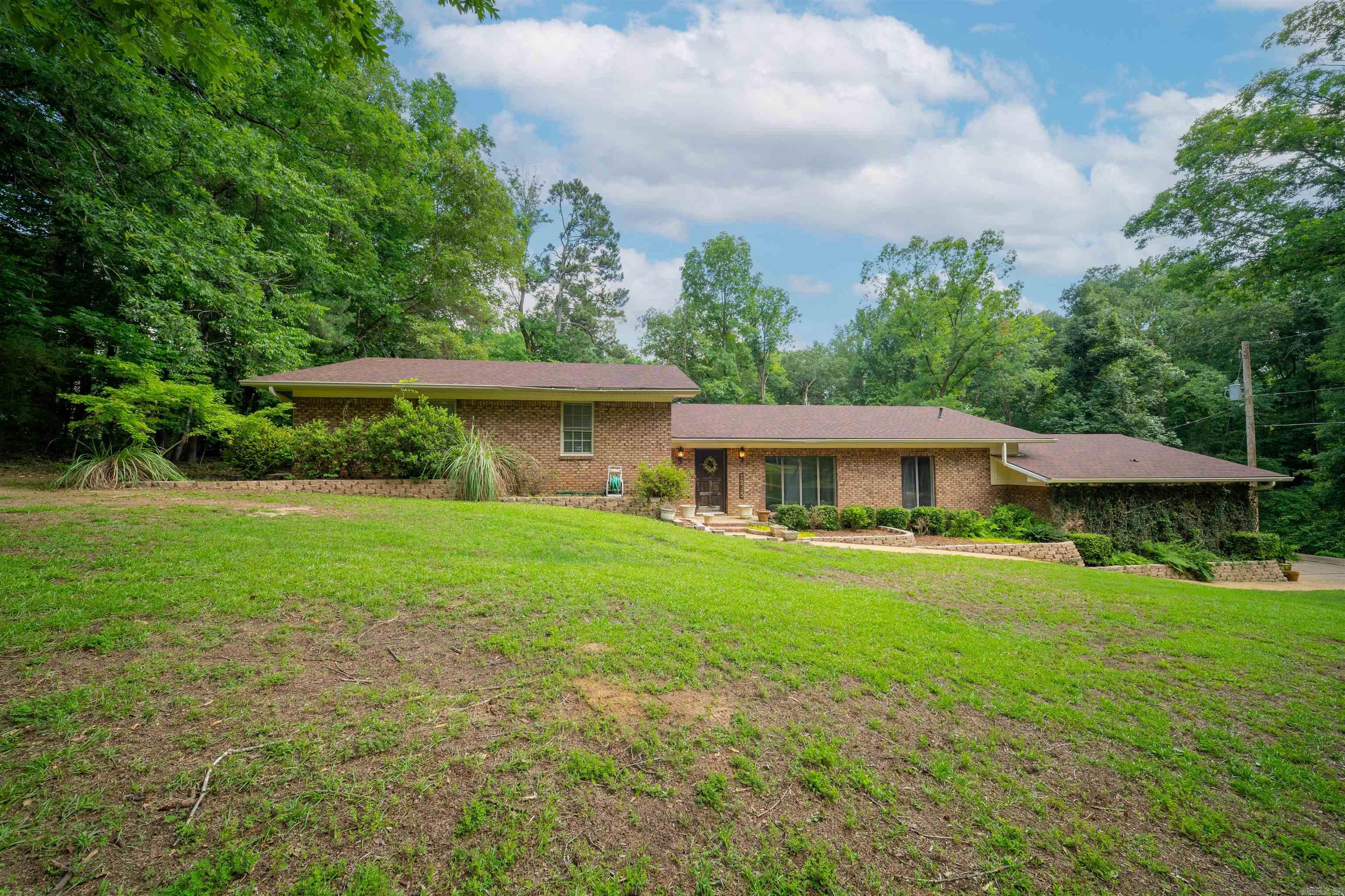 1235 N Charleys Loop