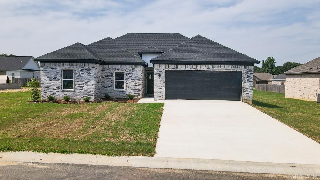 38  Wedgewood  Greenbrier, AR