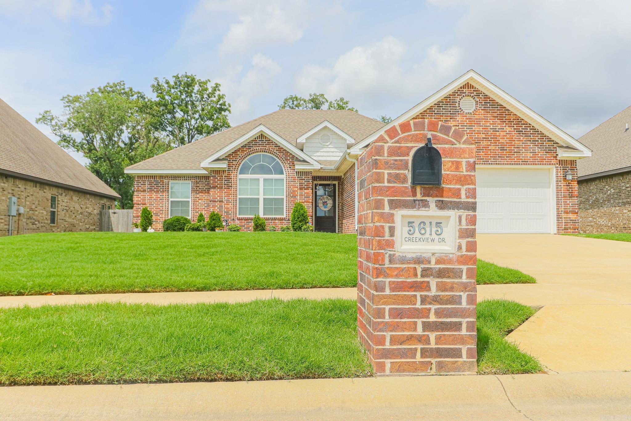 5615 Creekview  Jonesboro, AR