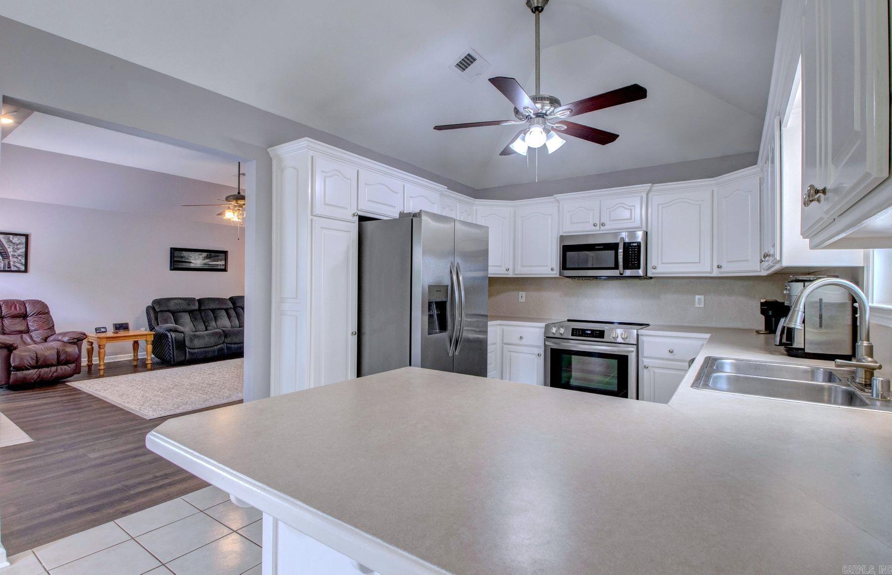 21 West Point Drive  Maumelle, AR