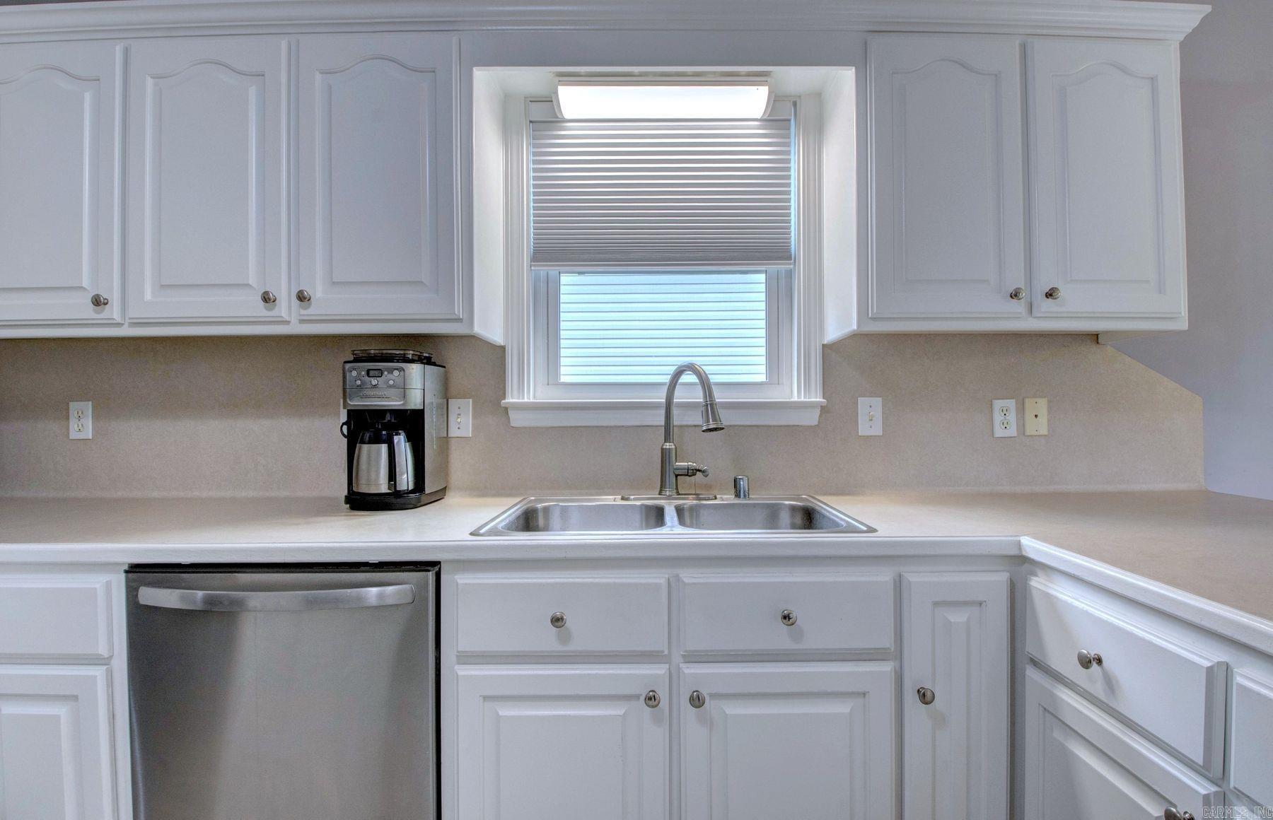 21 West Point Drive  Maumelle, AR