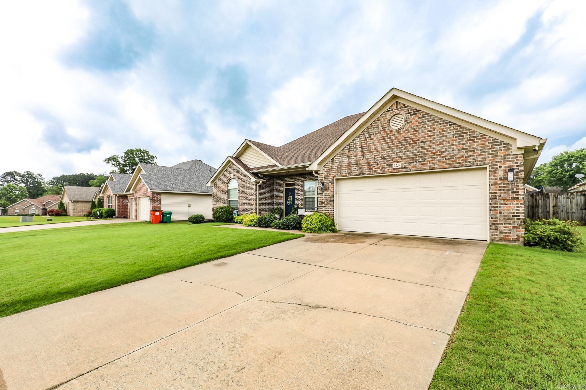 2209 Magna Carta  Bryant, AR