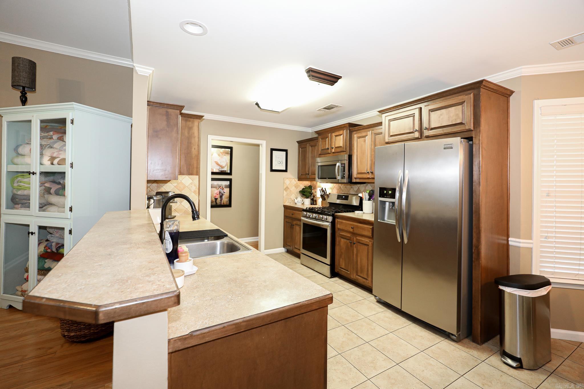 2209 Magna Carta  Bryant, AR