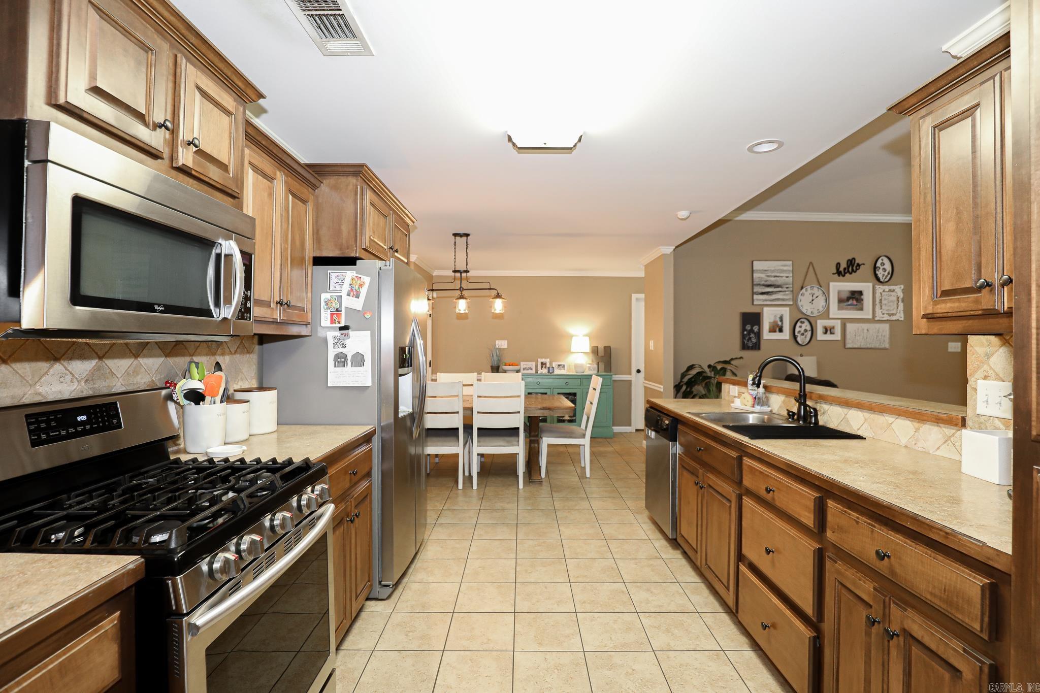 2209 Magna Carta  Bryant, AR