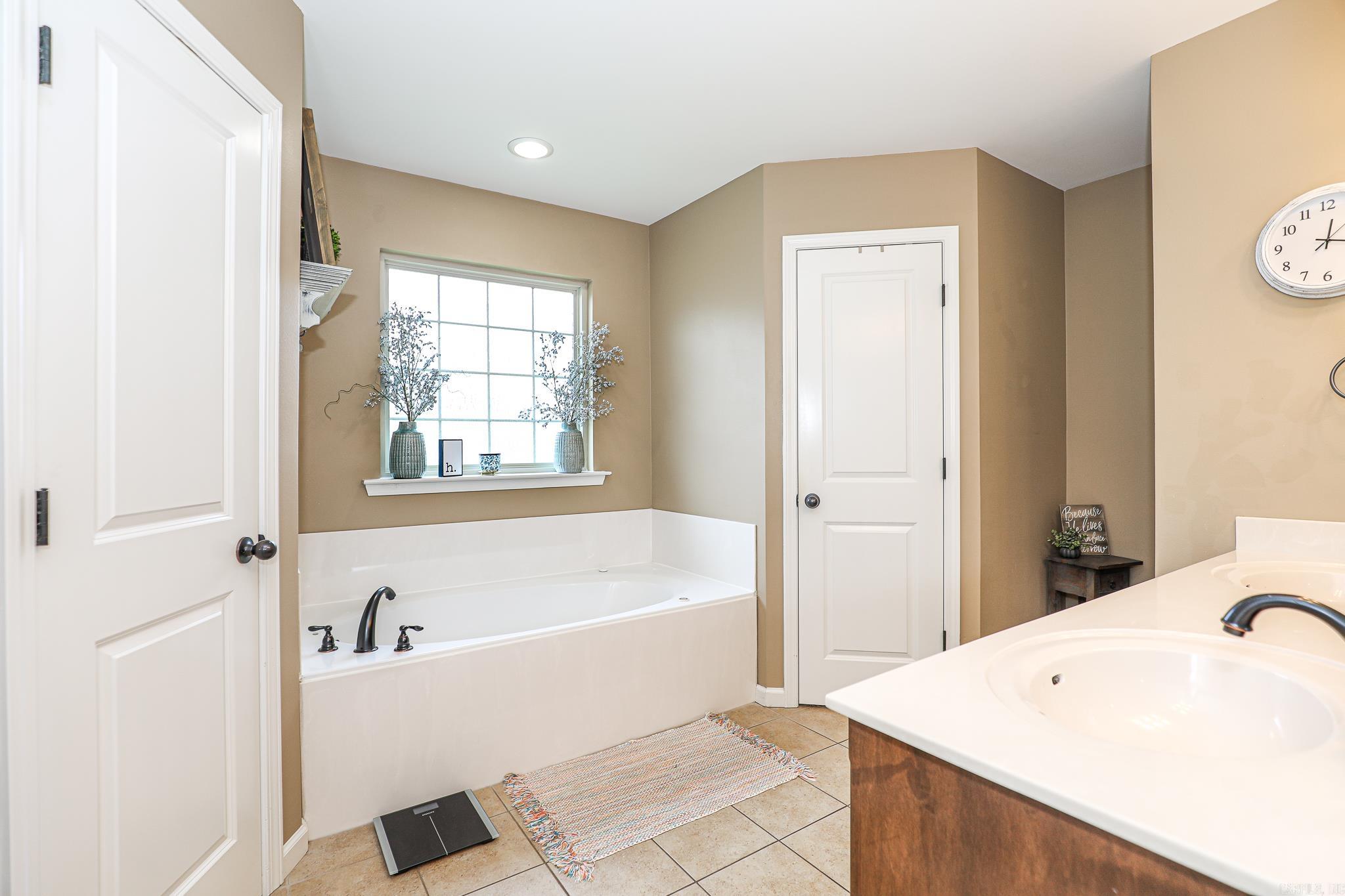 2209 Magna Carta  Bryant, AR