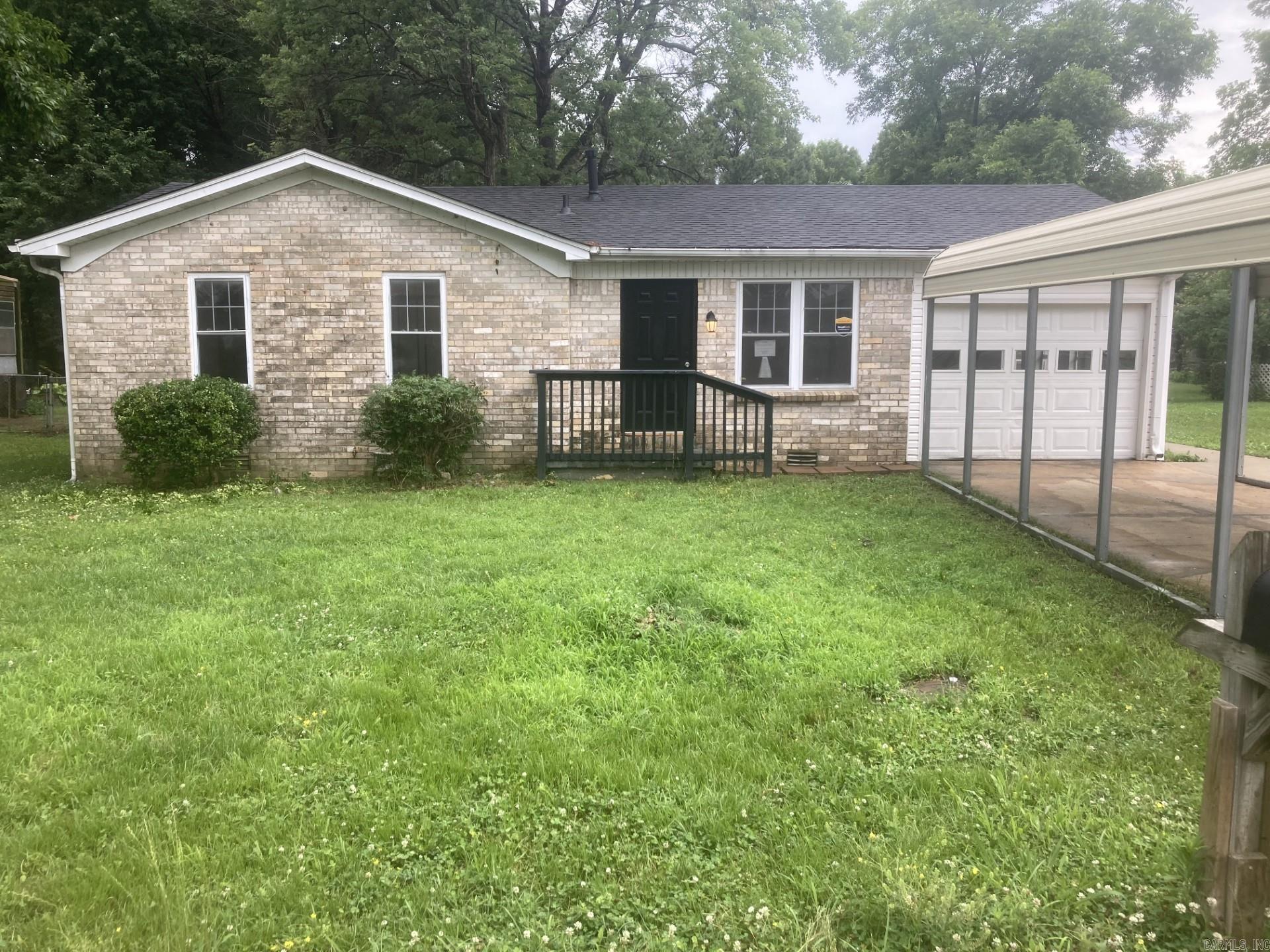 1314 S 6th  Paragould, AR