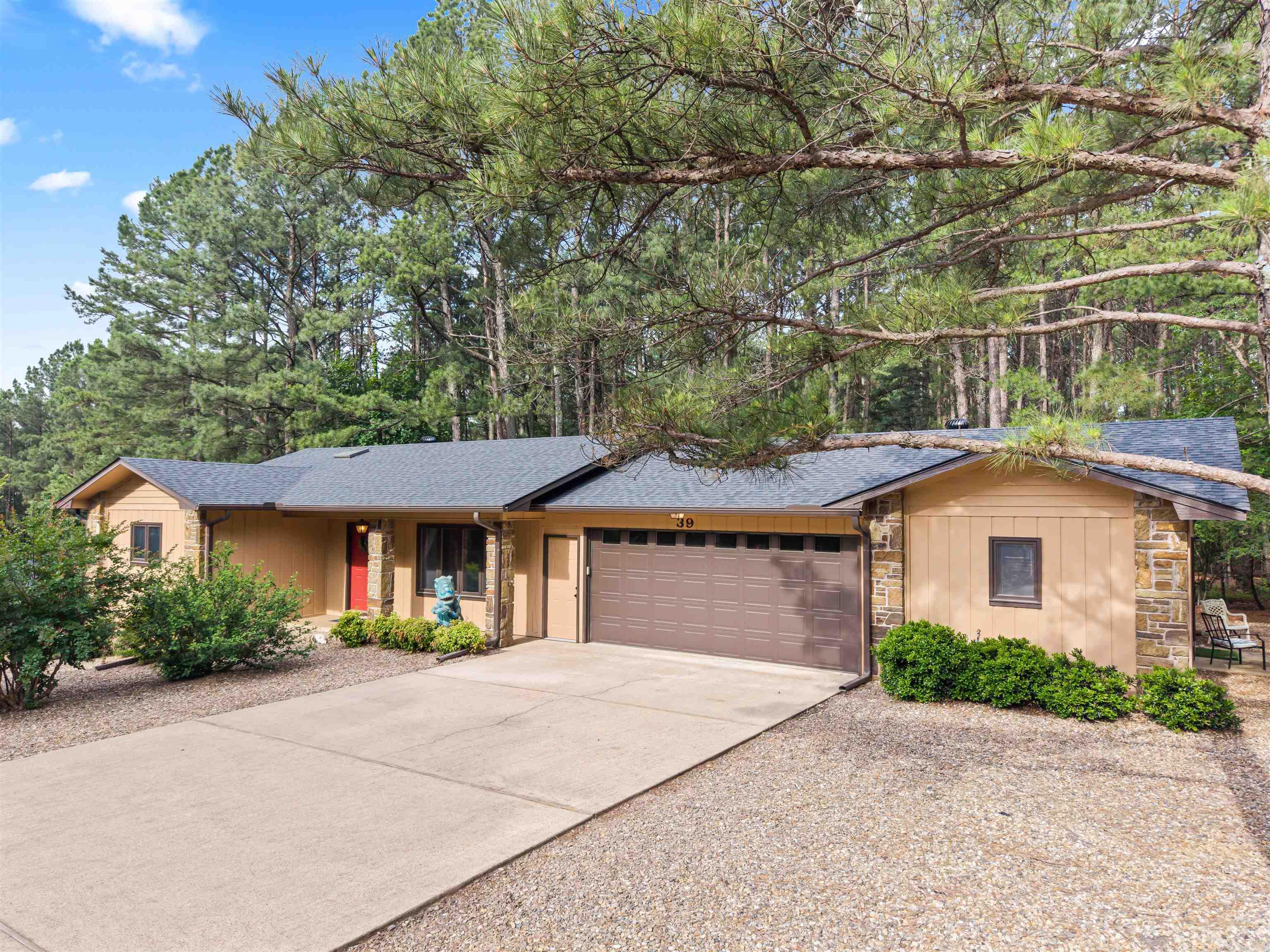 39 Hayuco Way  Hot Springs, AR