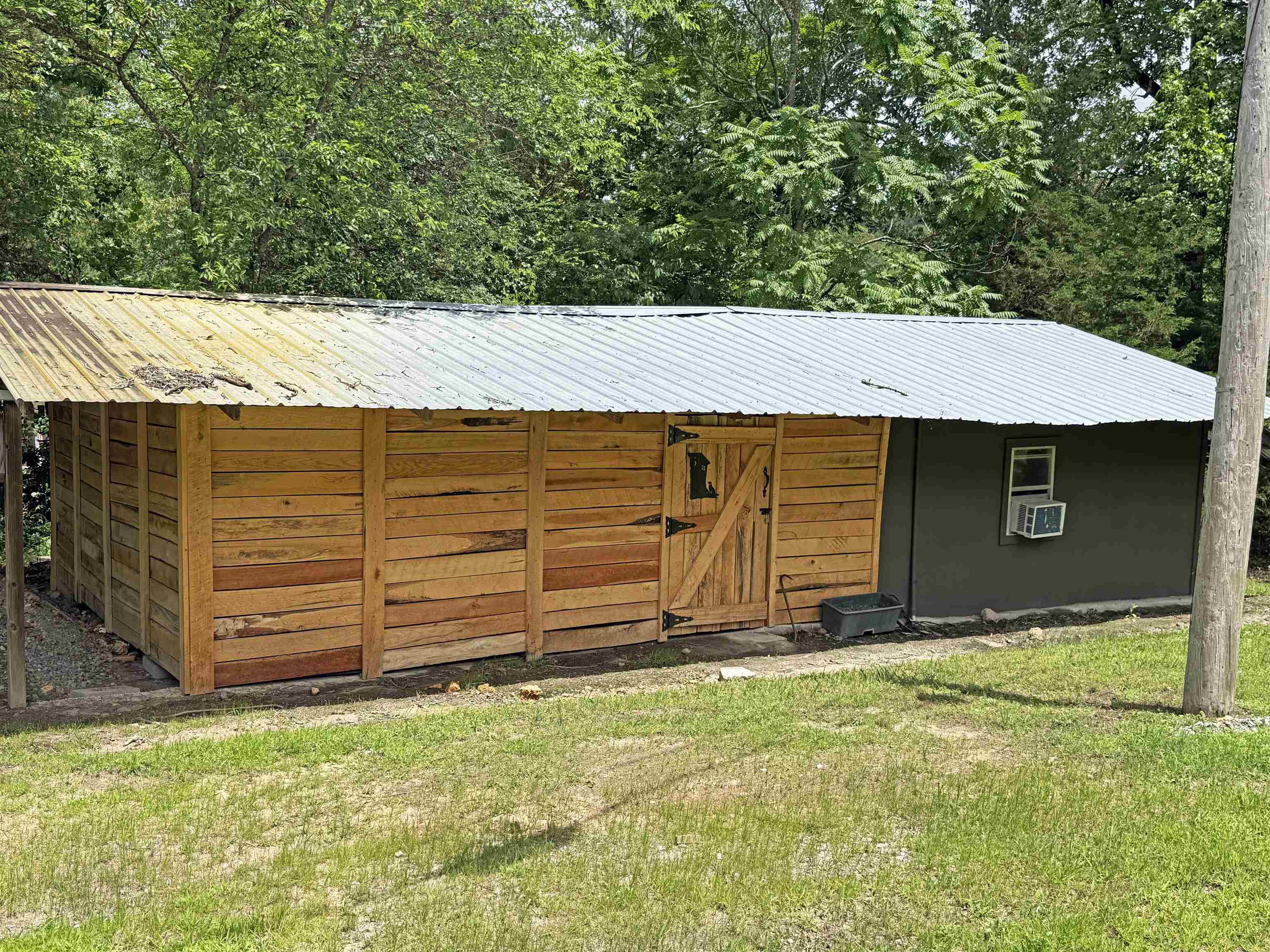 6390 West Road Mount Pleasant, AR 72561