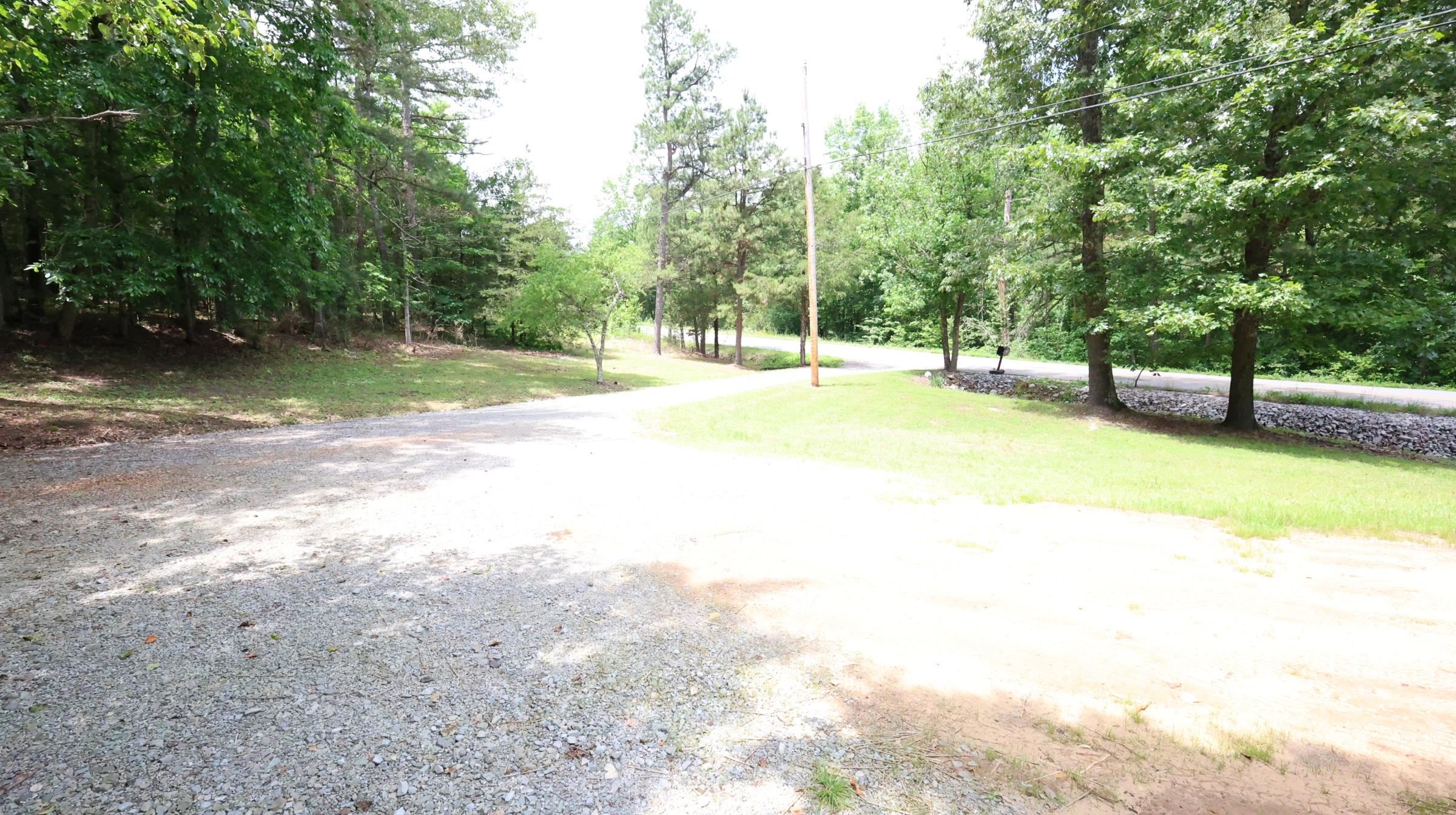 6390 West Road Mount Pleasant, AR 72561
