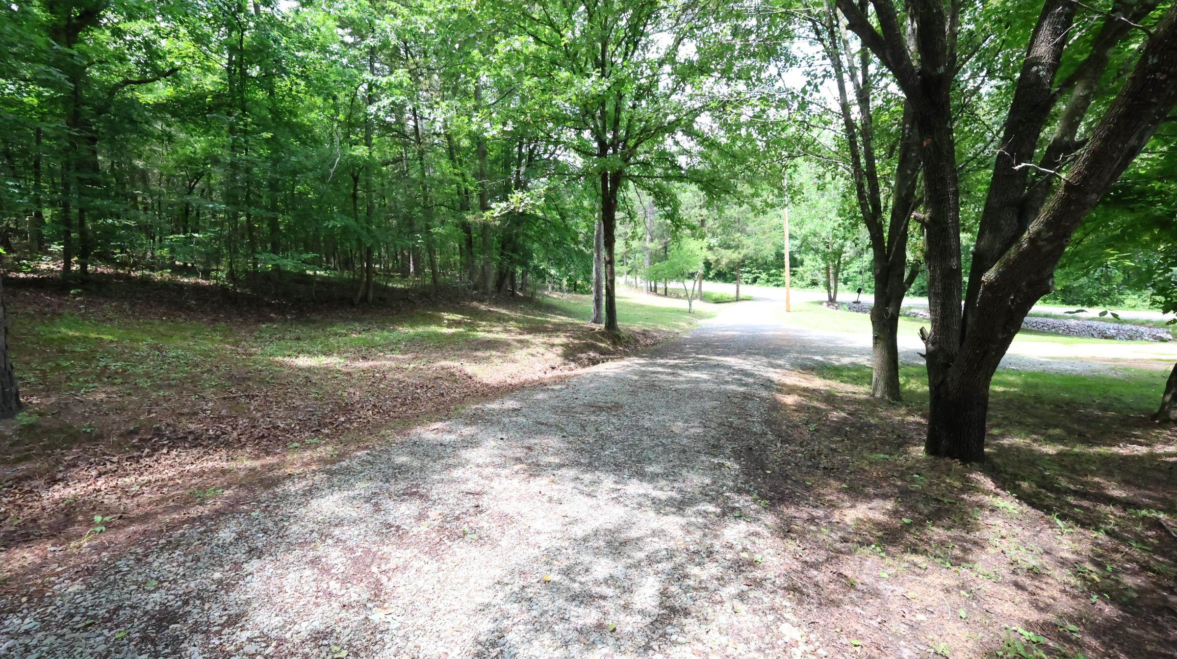 6390 West Road Mount Pleasant, AR 72561