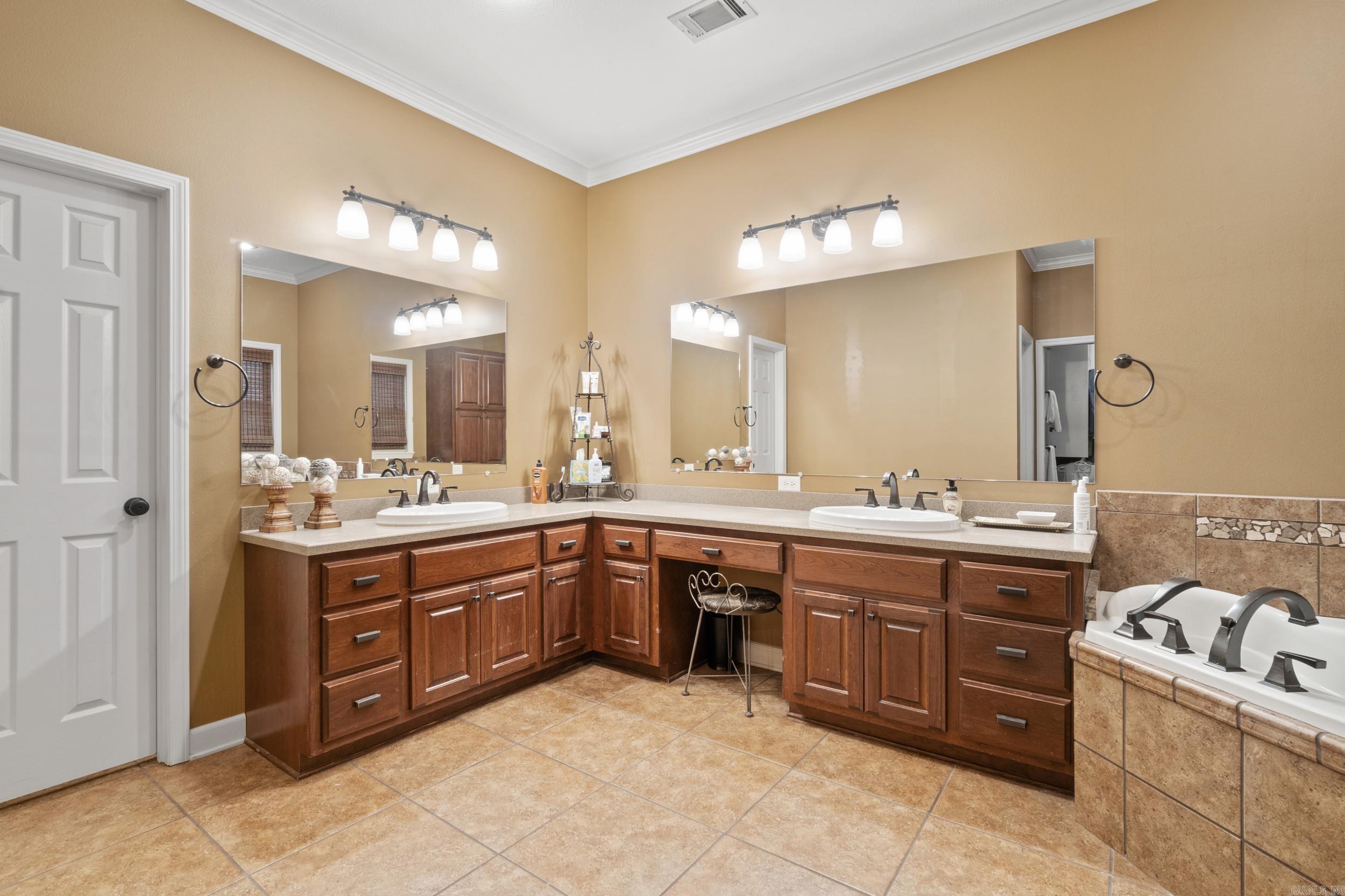 363 Honey Hill  Searcy, AR