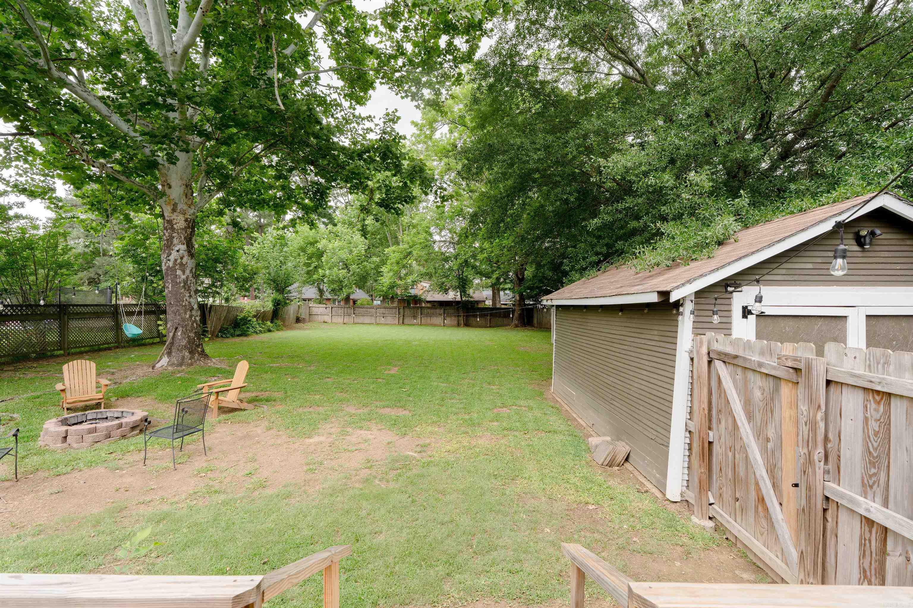 1010 W Center  Searcy, AR