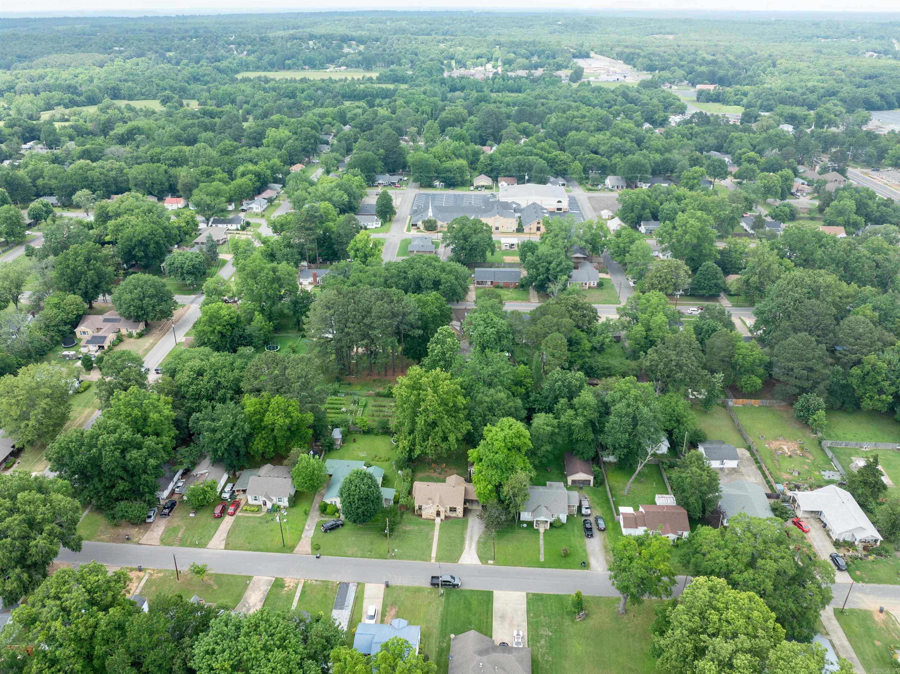 1010 W Center  Searcy, AR