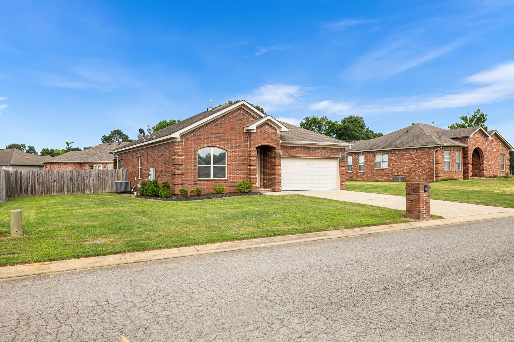 17 Stonehenge  Cabot, AR