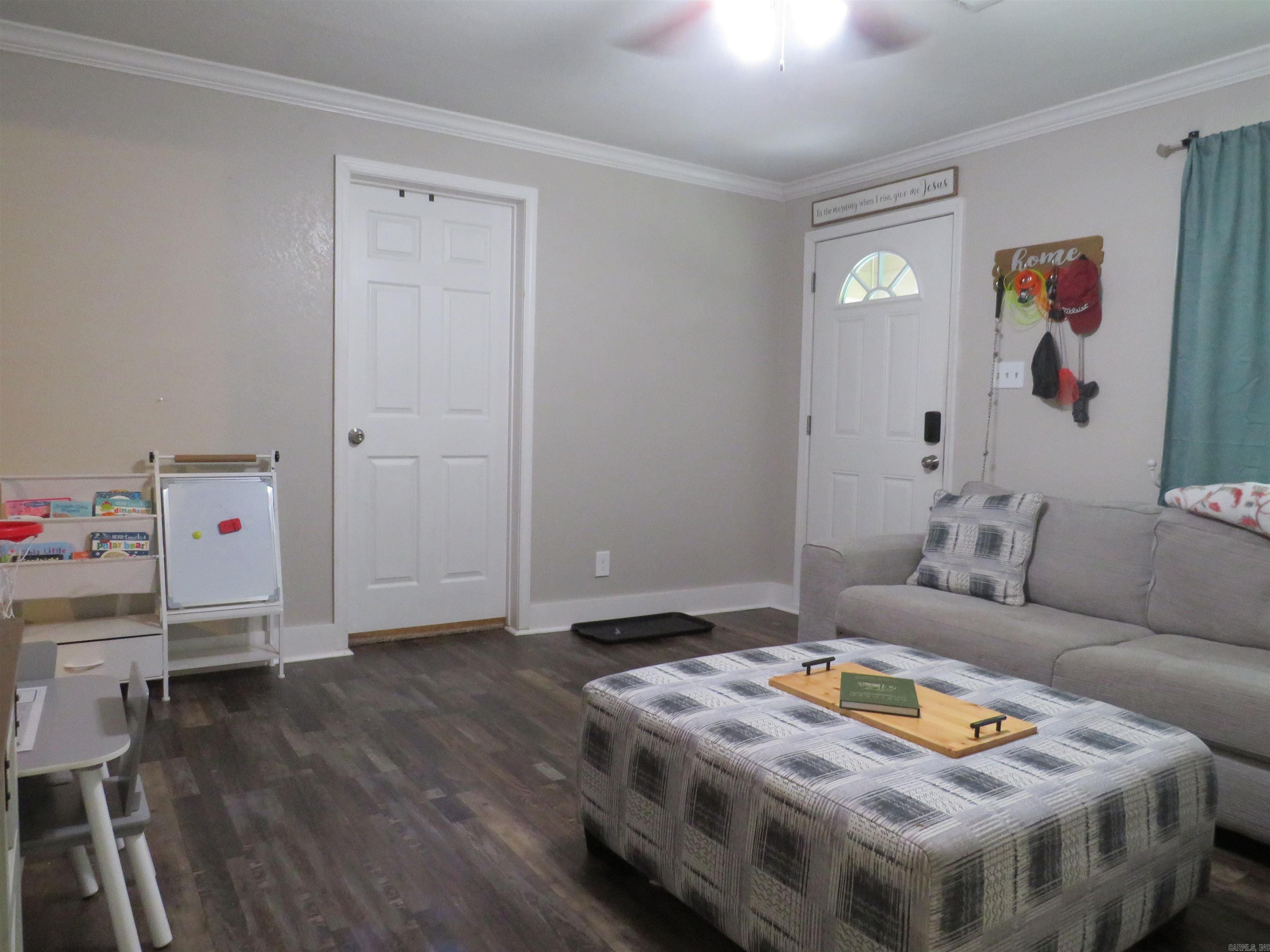 403 W Walnut  Benton, AR