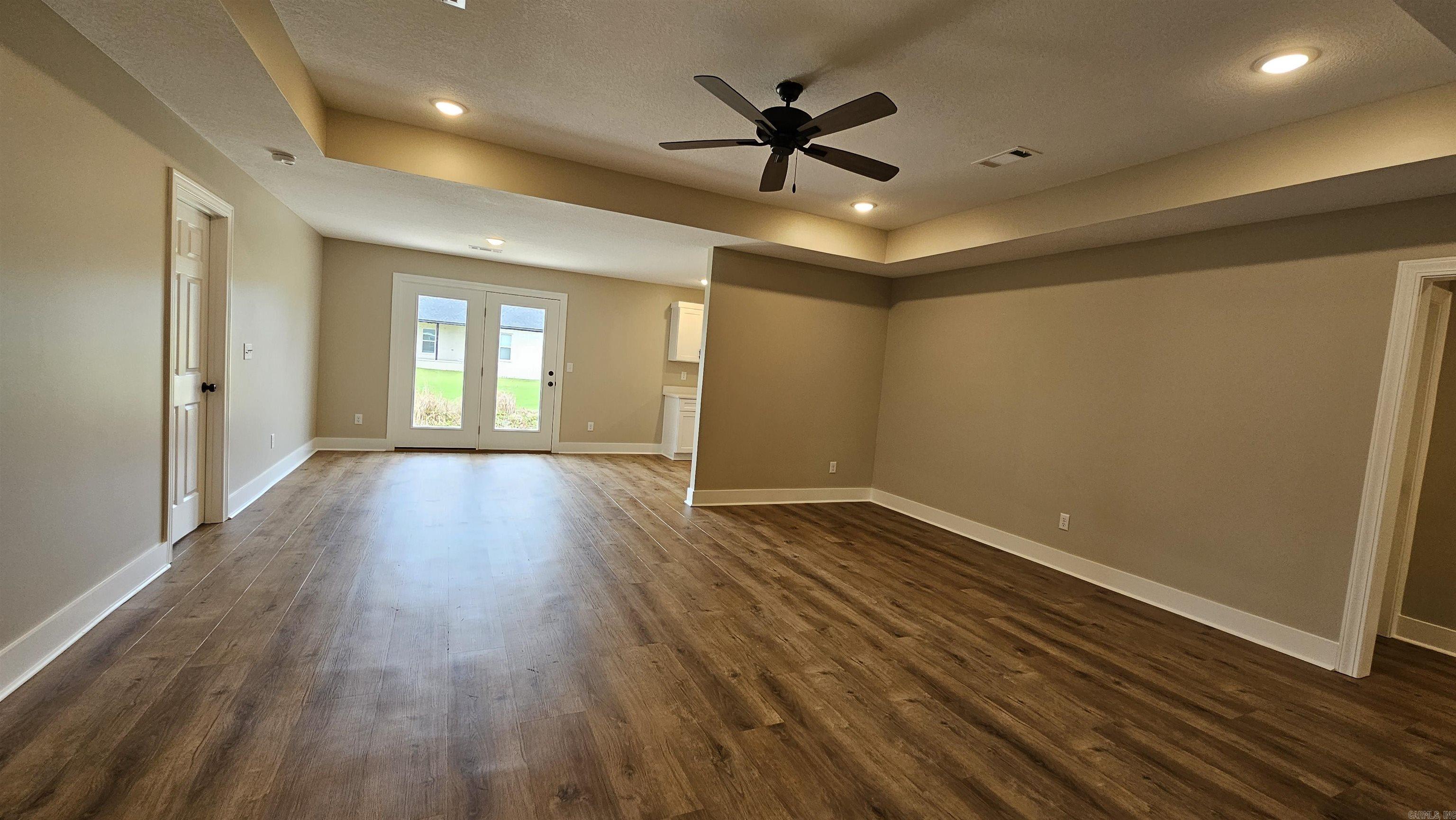 2212 S 19th  Paragould, AR