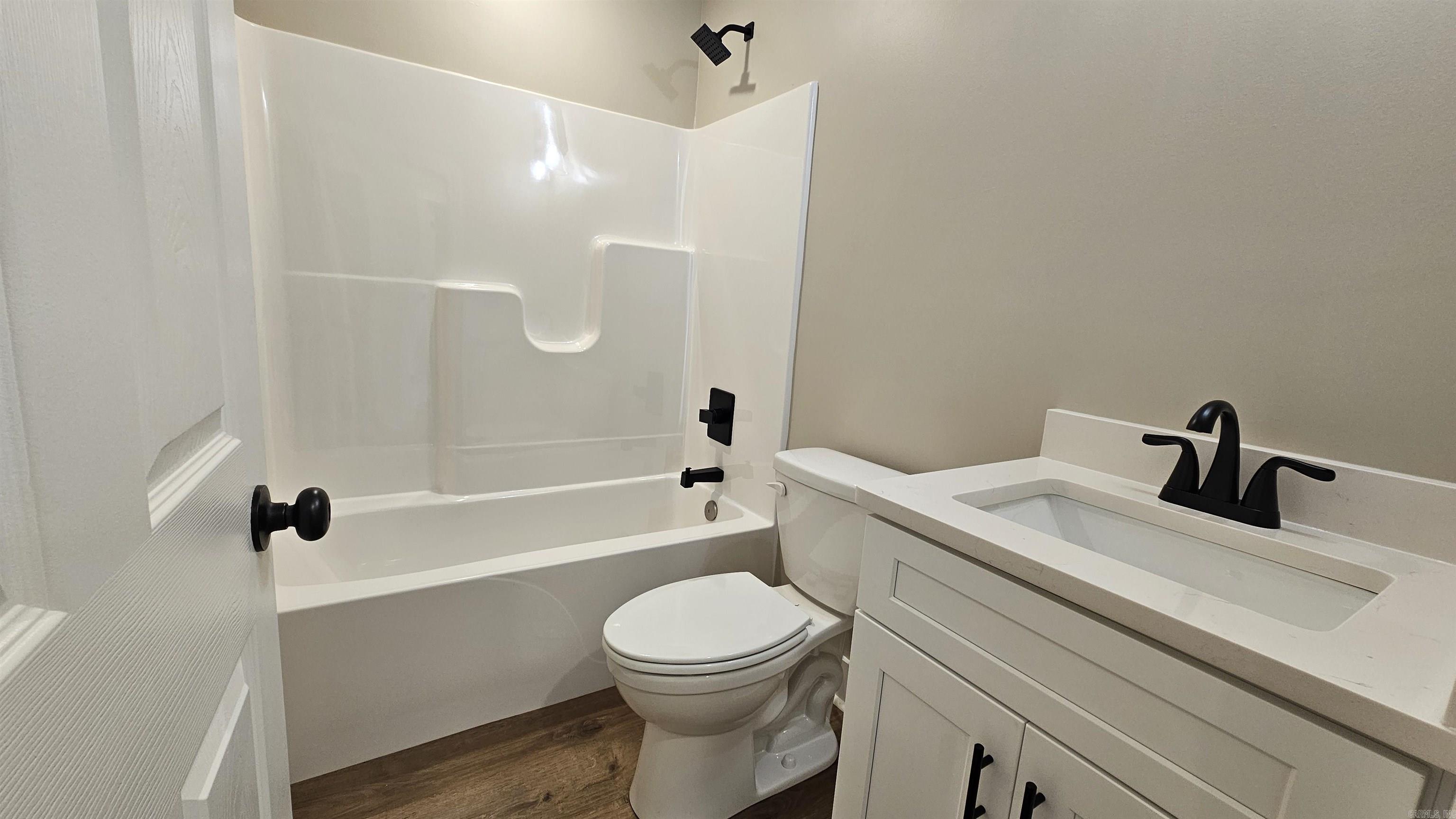 2212 S 19th  Paragould, AR