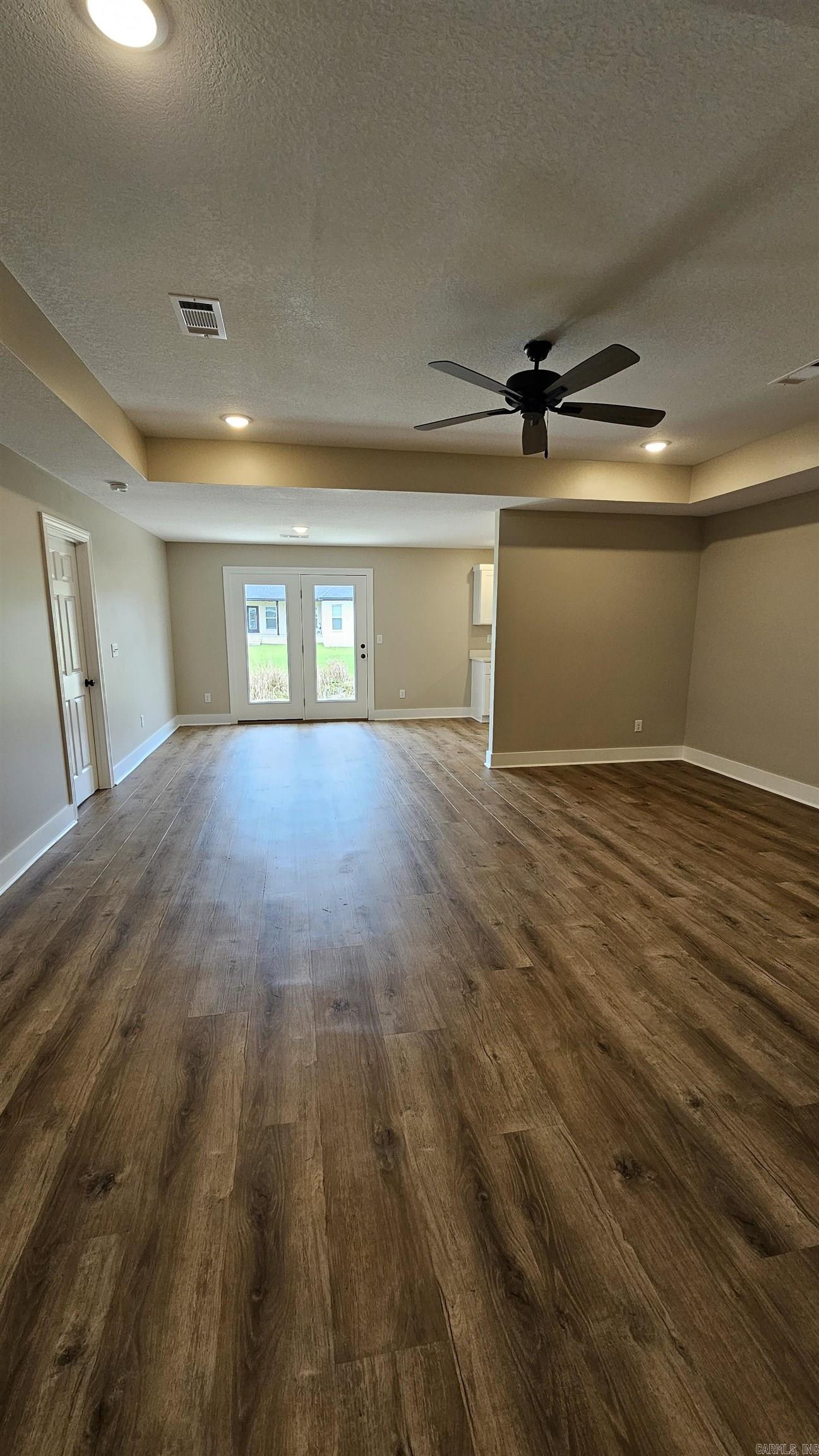 2212 S 19th  Paragould, AR