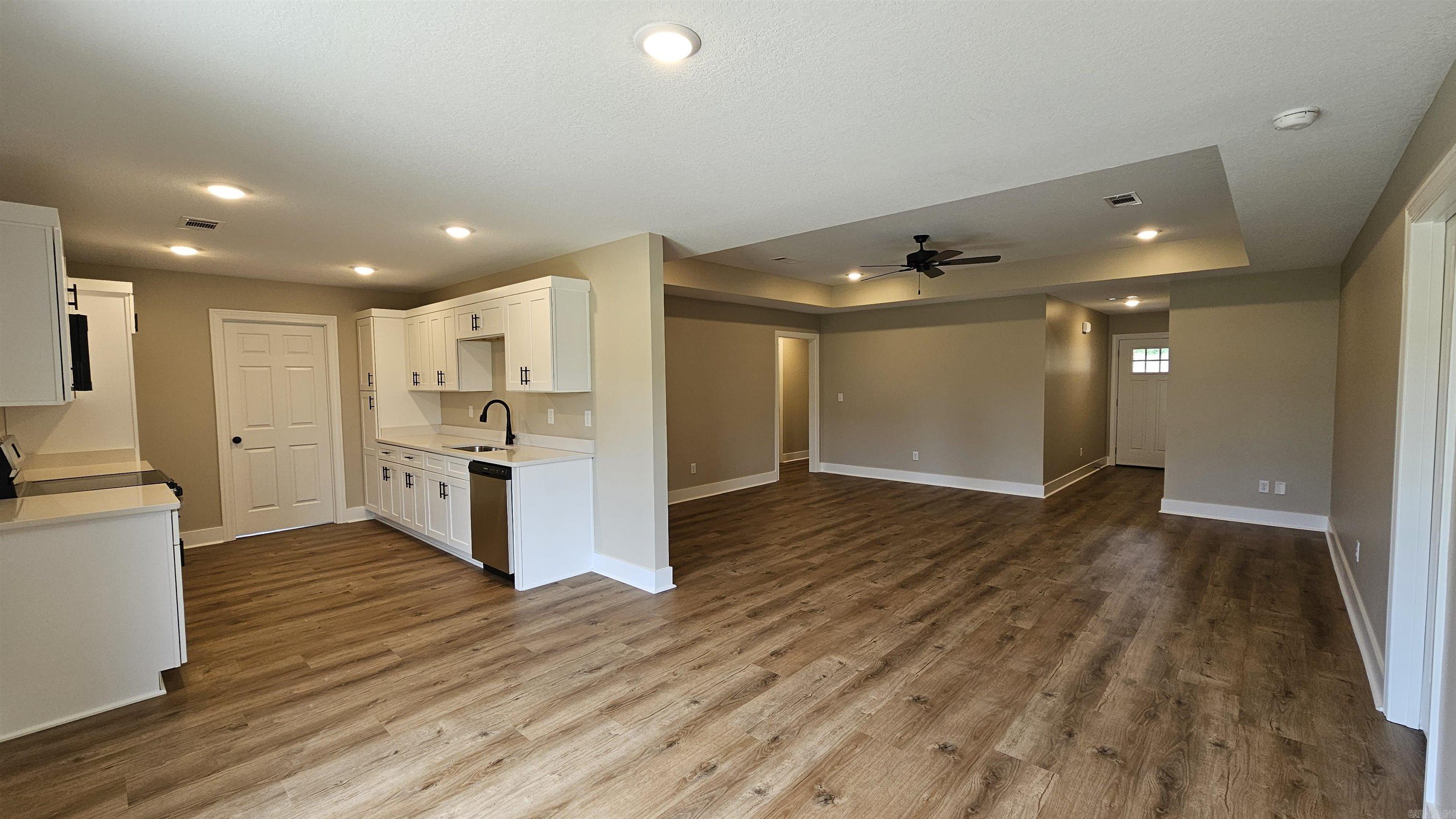 2212 S 19th  Paragould, AR