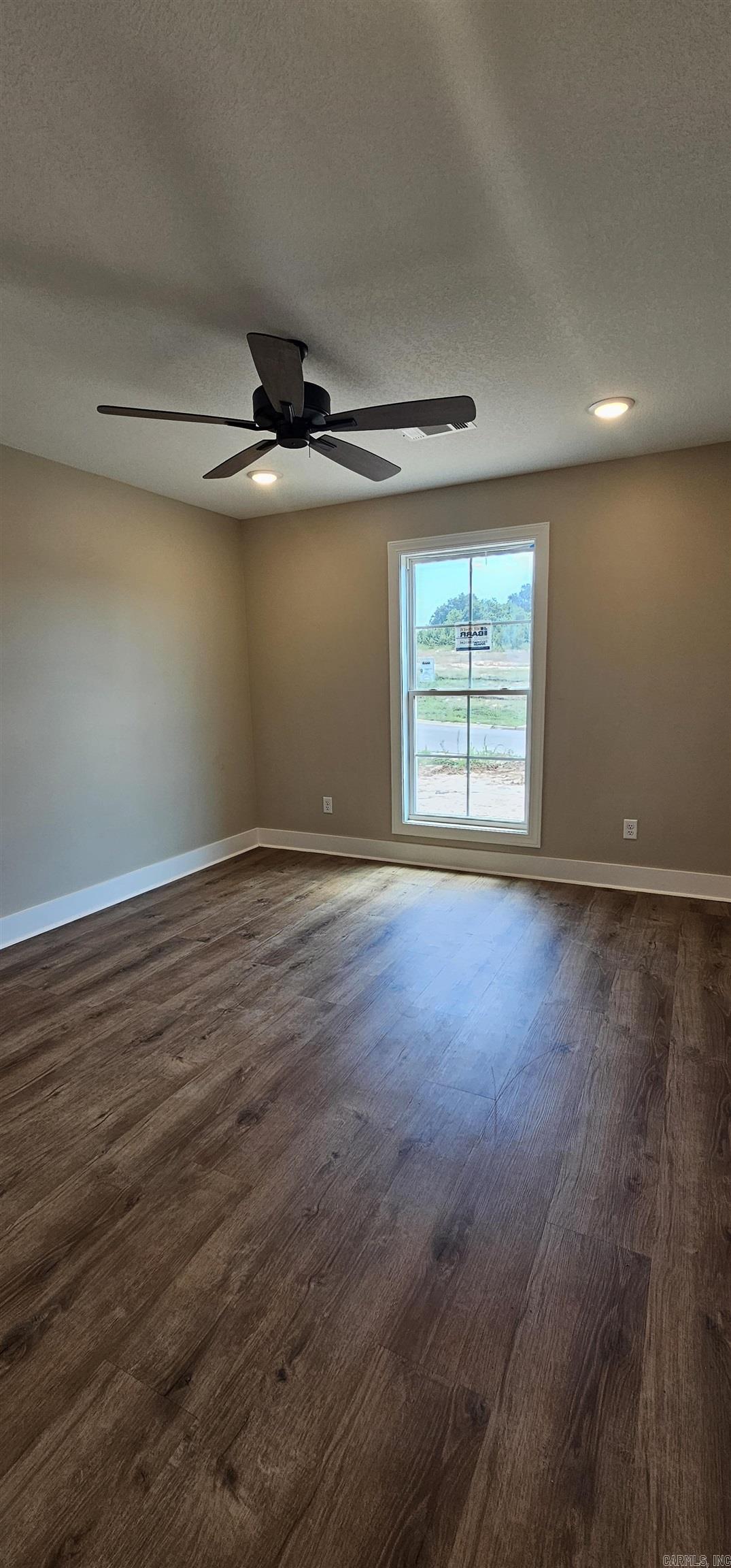 2212 S 19th  Paragould, AR