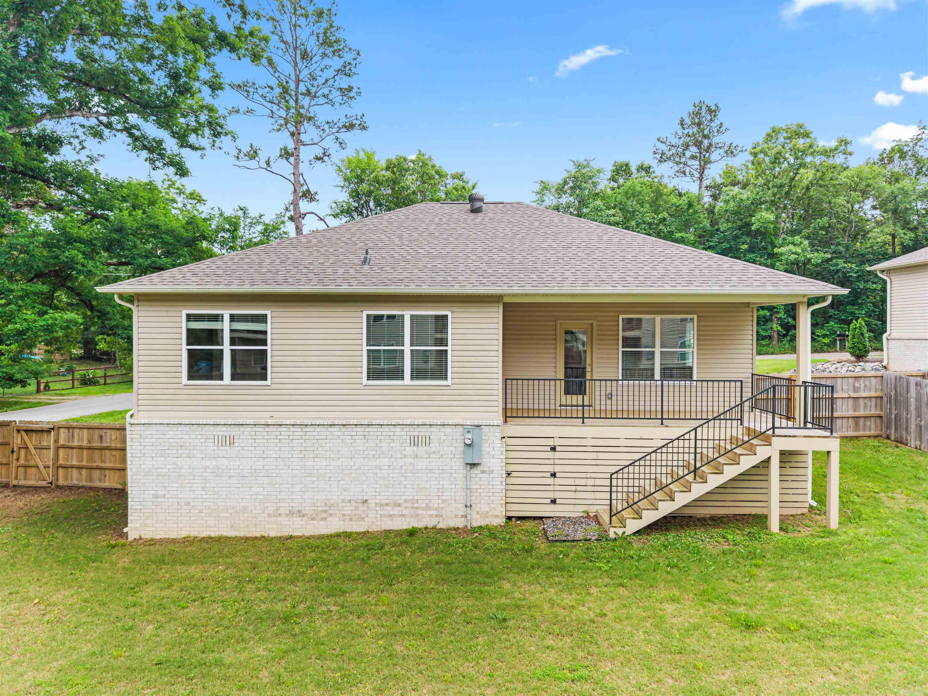 105 & 109 Pocola 102 & 106 Cheyenne Hot Springs, AR