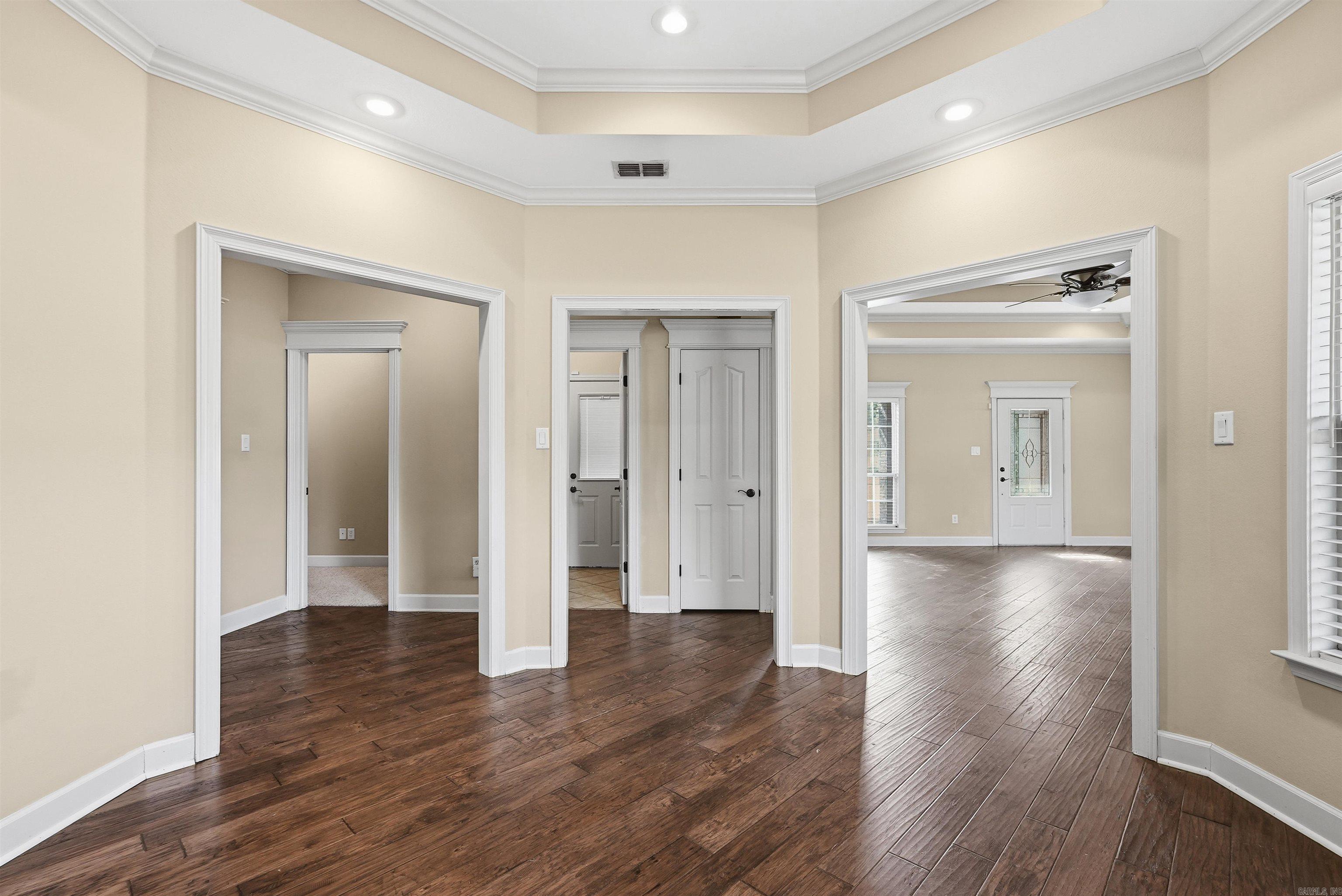 113 Valderrama  Haskell, AR