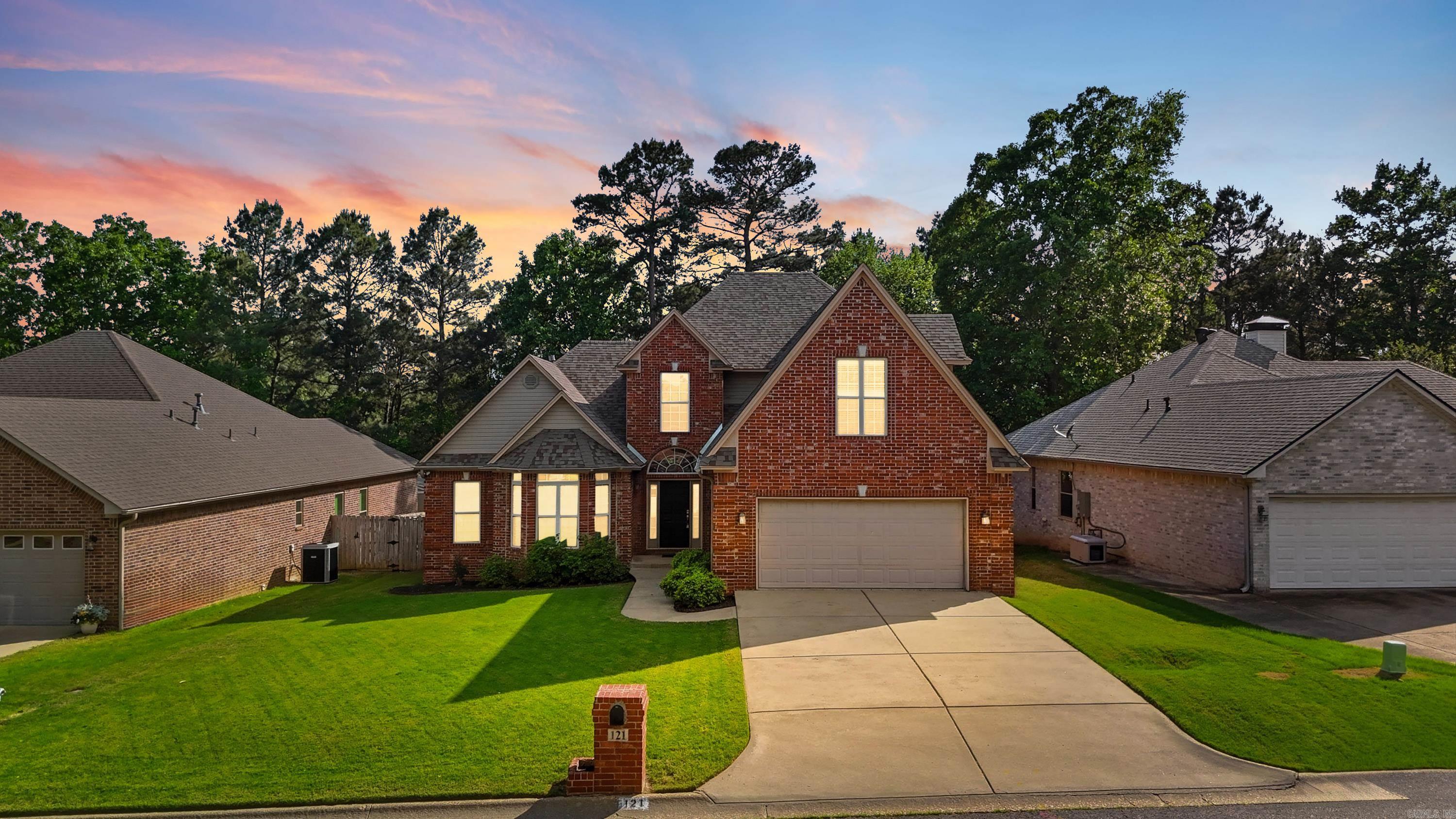 121 Lily Drive  Maumelle, AR