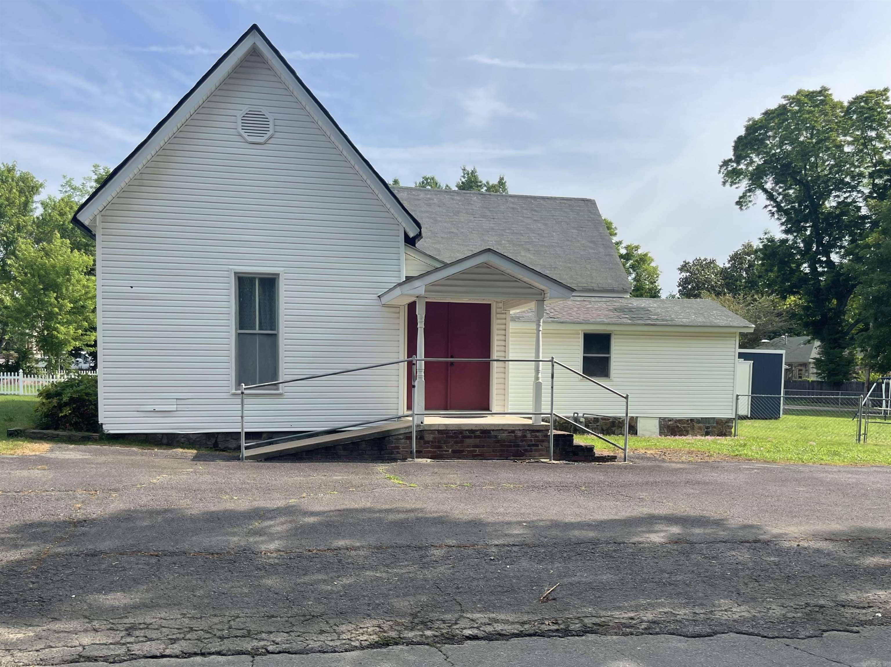 111 S Broadway  Heber Springs, AR
