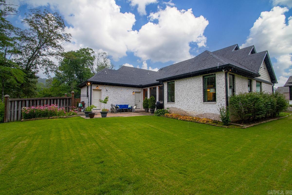 17 Tupelo  Little Rock, AR