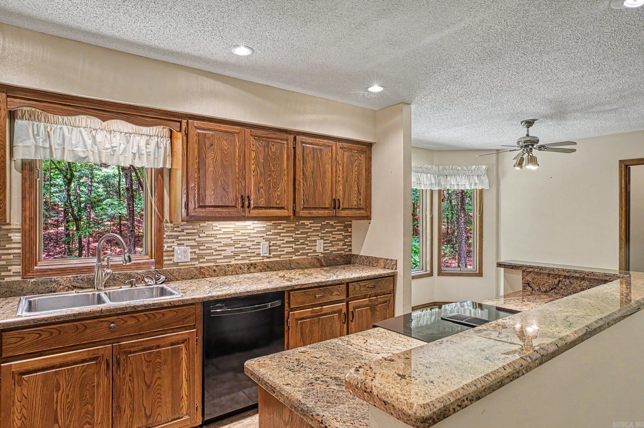 48 Almeria  Hot Springs Village, AR