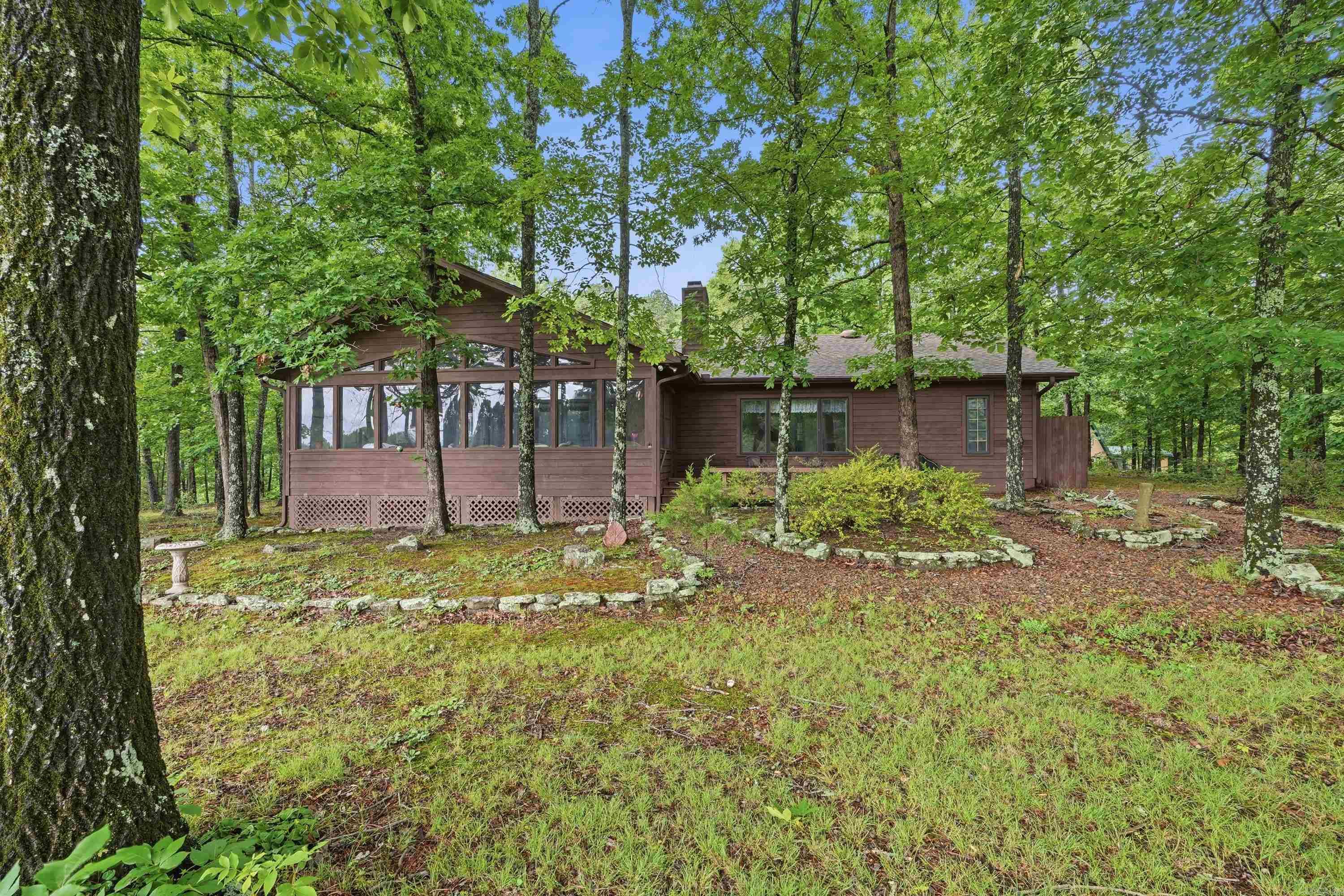 201 E Blue Ridge  Fairfield Bay, AR