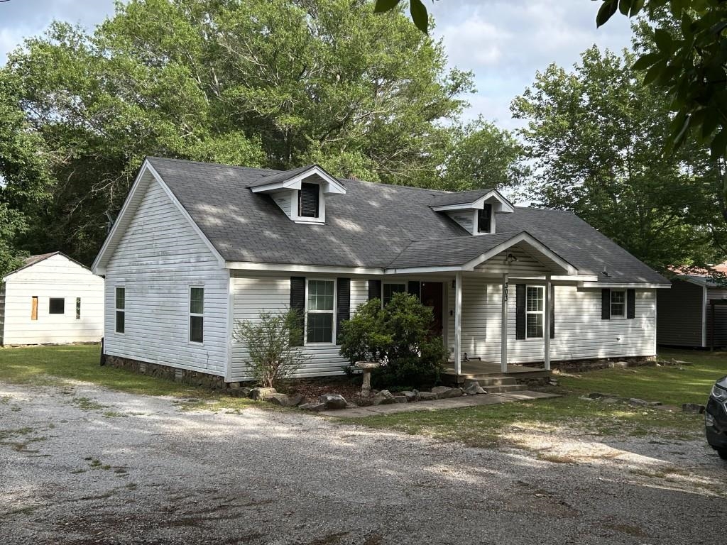 303 N Bayou  Mountain View, AR