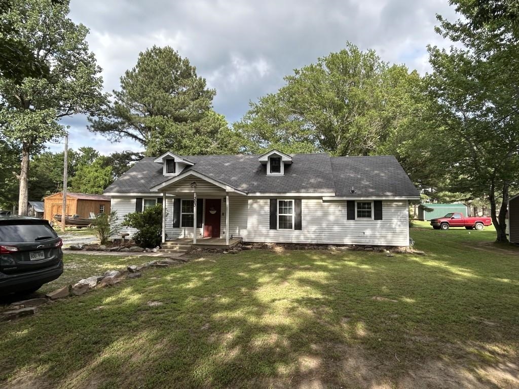 303 N Bayou  Mountain View, AR