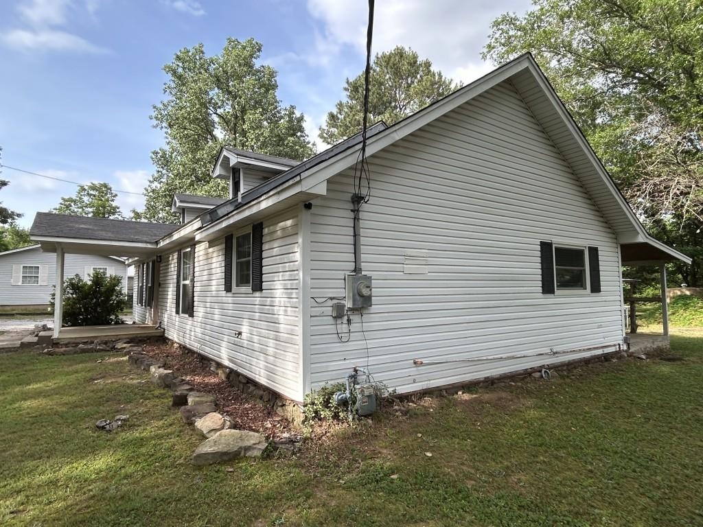 303 N Bayou  Mountain View, AR