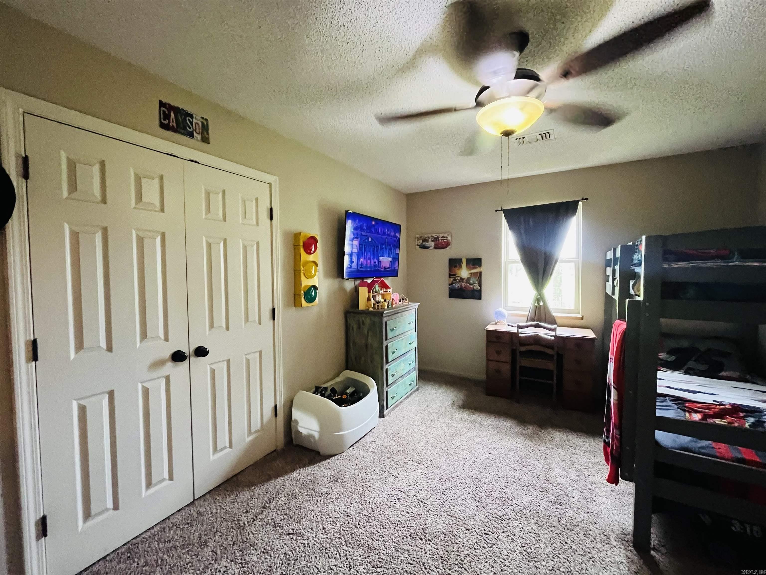 2032 Gray  Leola, AR