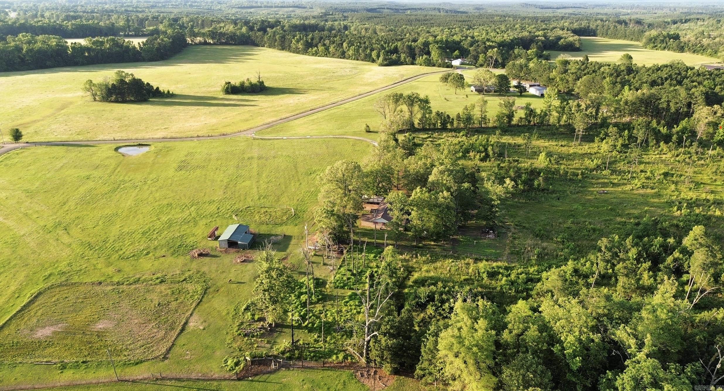 2032 Gray  Leola, AR