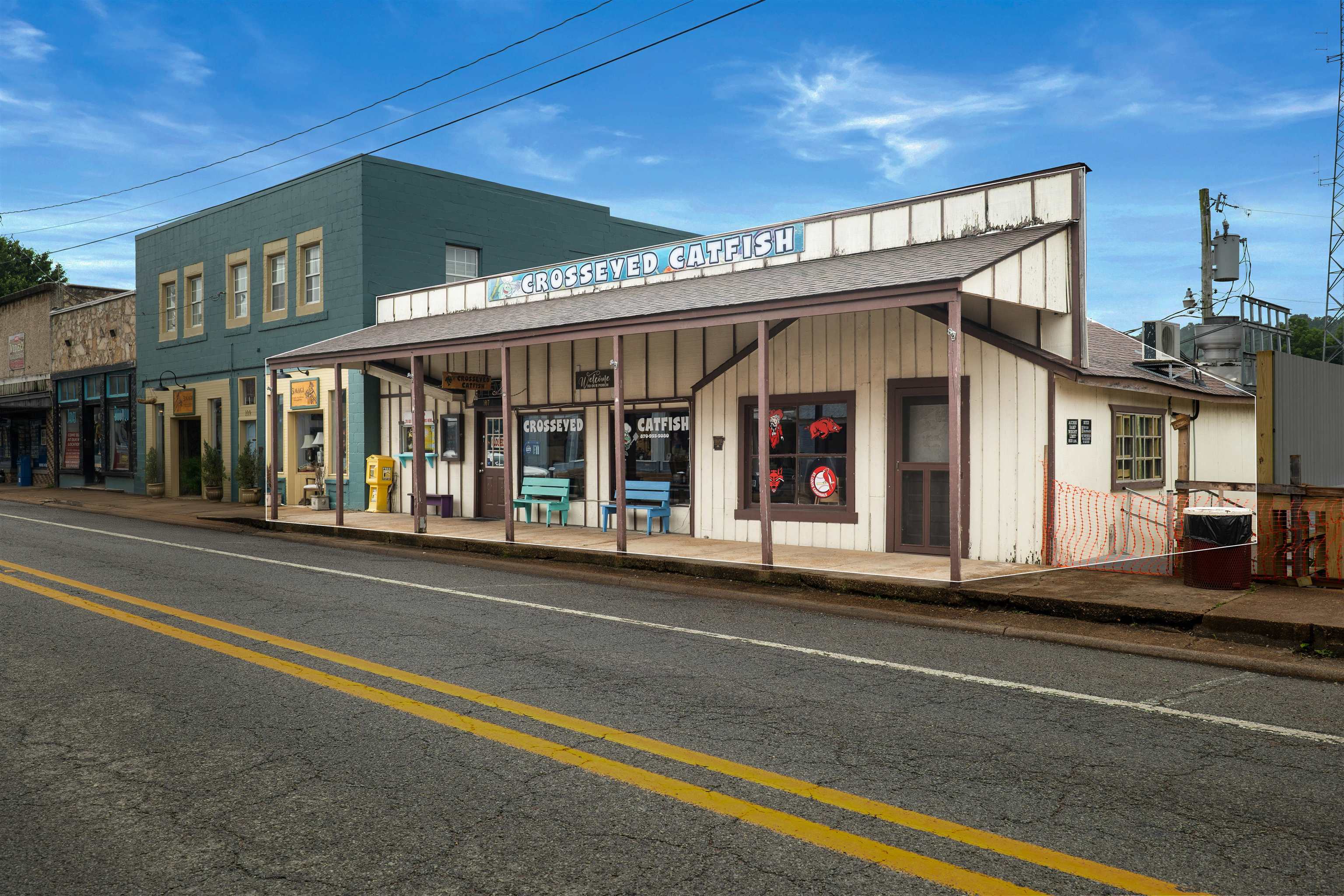 107 E Main  Hardy, AR
